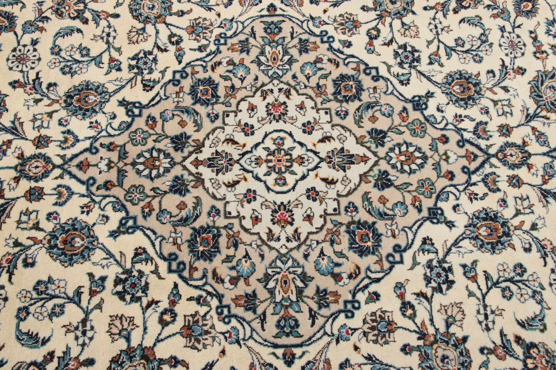 Kashan Perserteppich 255 × 365 cm aus Wolle, handgeknüpft
