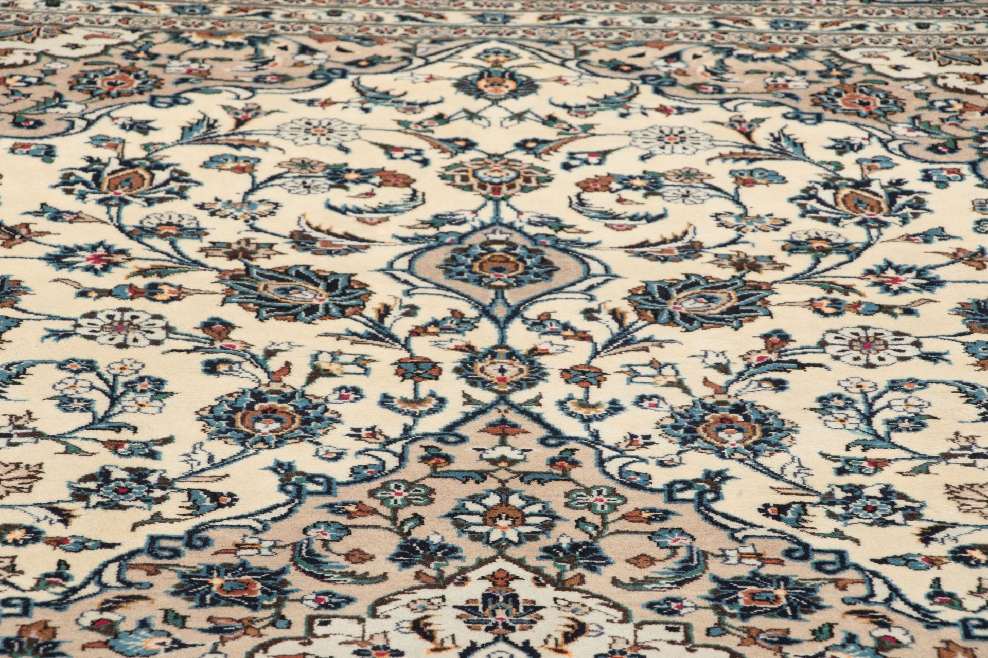 Kashan Perserteppich 255 × 365 cm aus Wolle, handgeknüpft