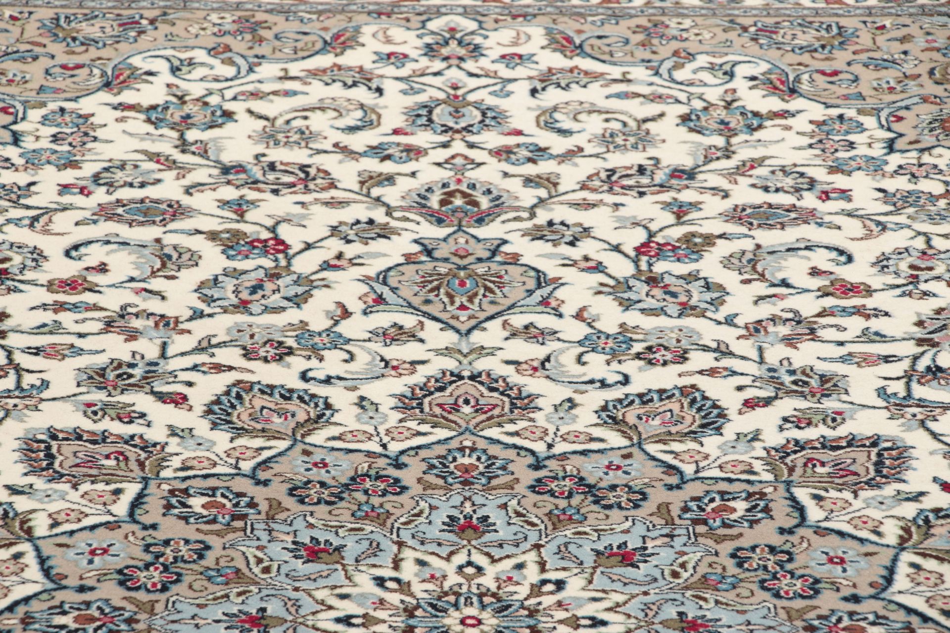 Kashan Perserteppich aus Iran, 245 × 355 cm