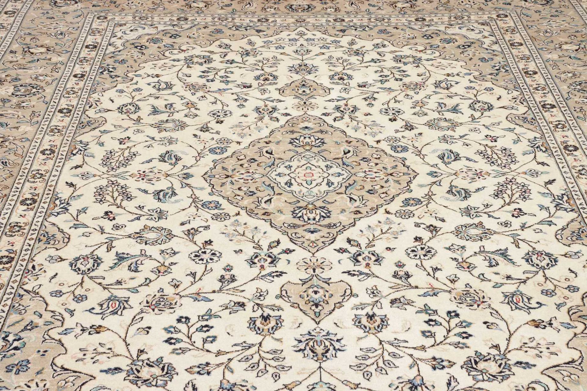 Handgeknüpfter Kashan Perserteppich, 244 × 344 cm, Wolle