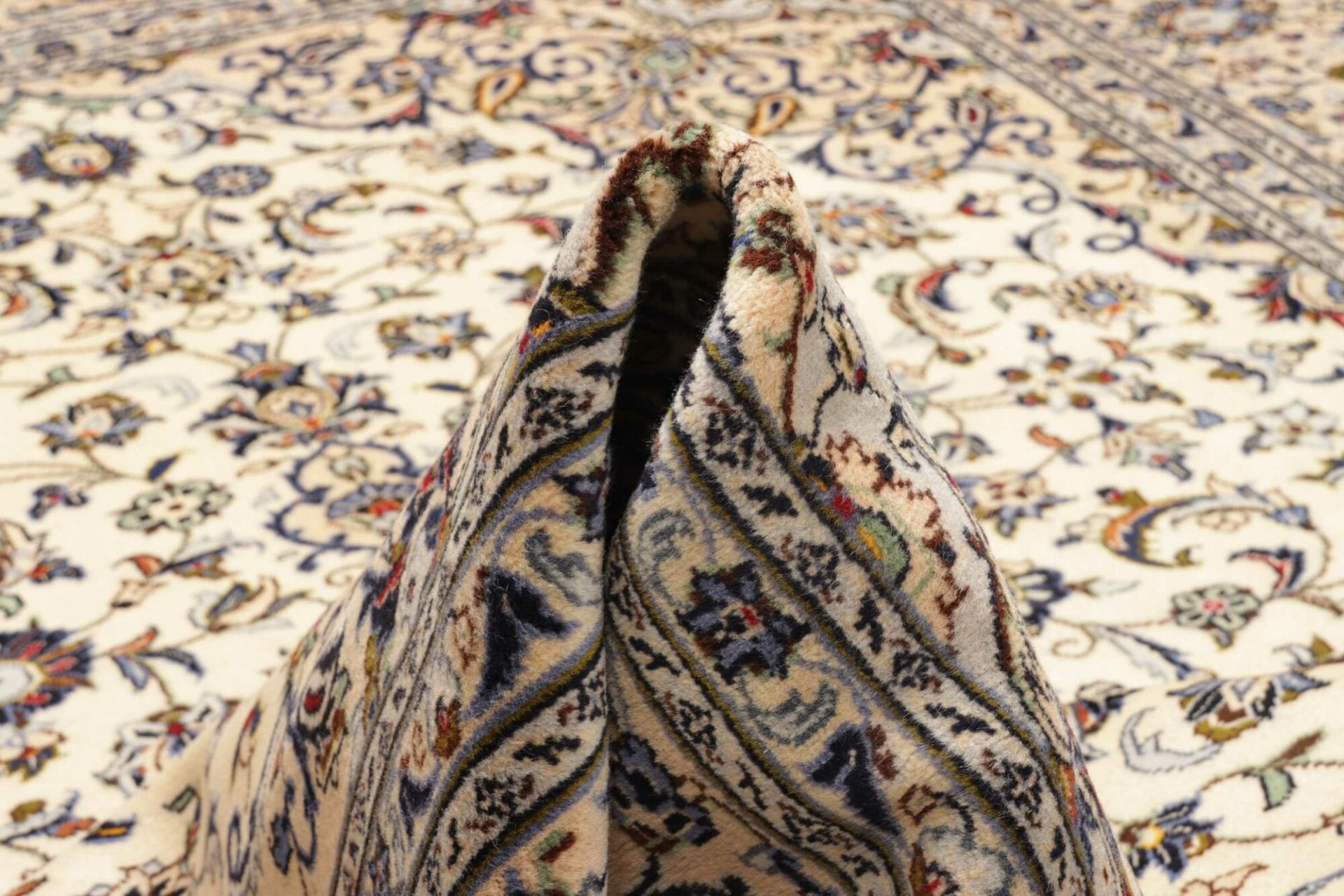 Handgeknüpfter Kashan Perserteppich 248 × 341 cm