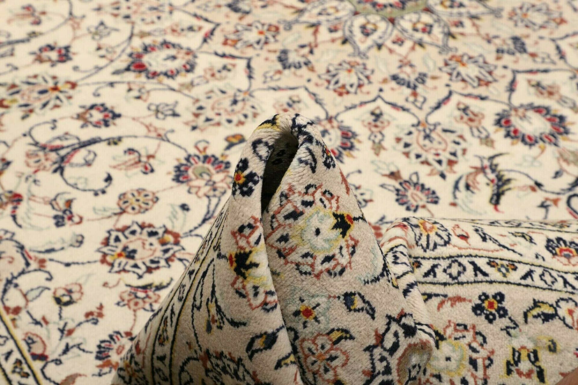 Handgeknüpfter Kashan Perserteppich 241 × 339 cm