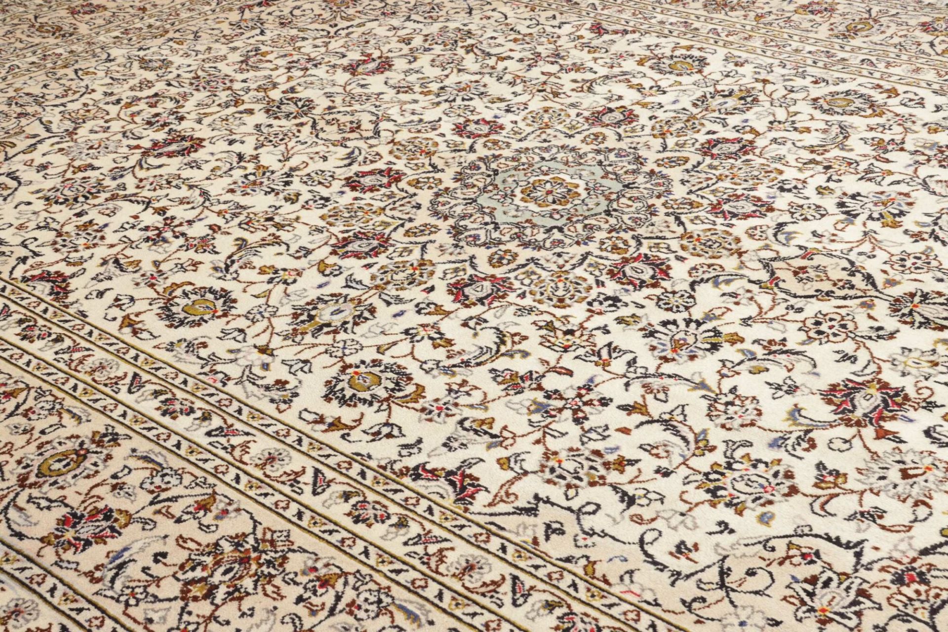 Handgeknüpfter Kashan Perserteppich, 249 × 357 cm, Wolle