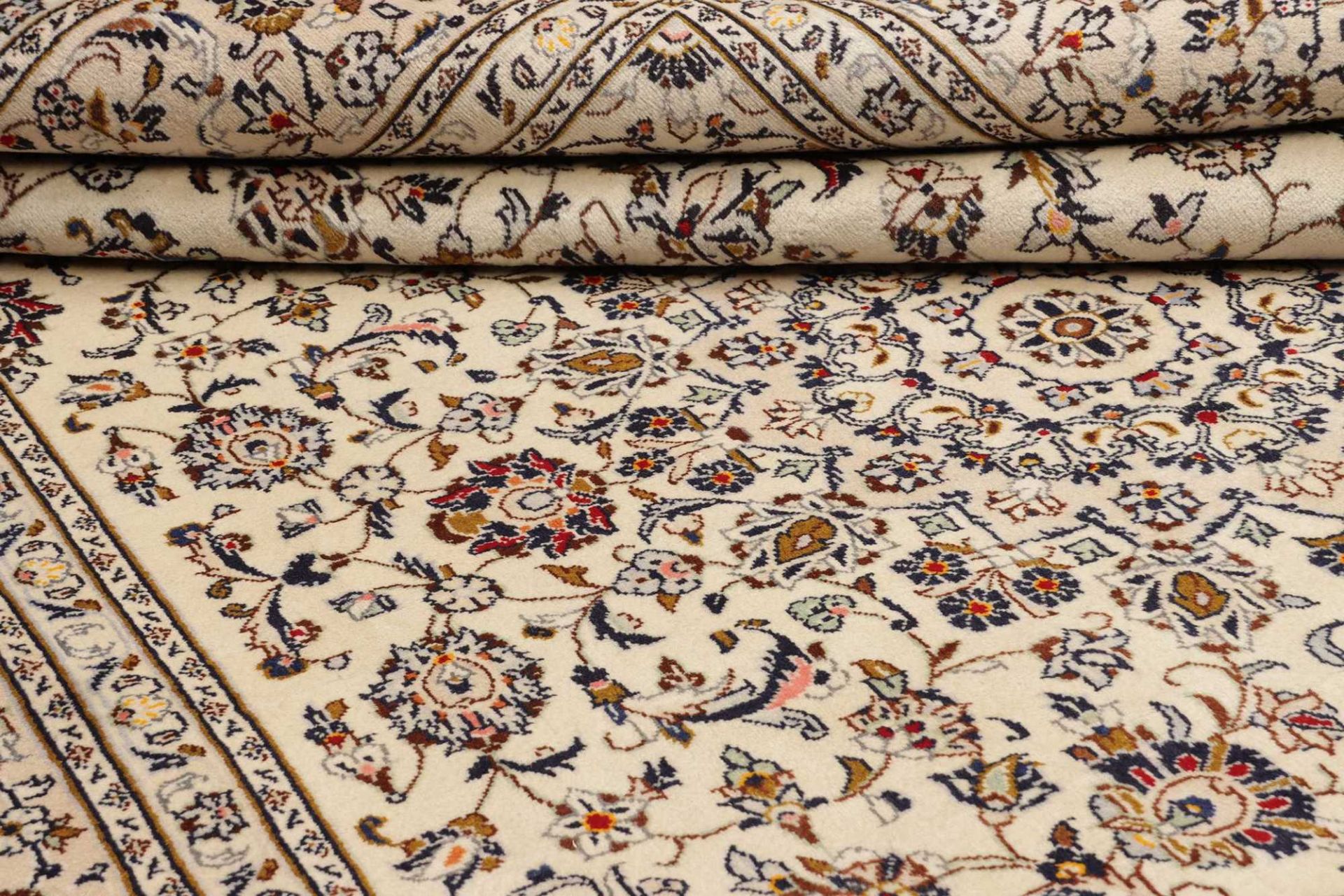 Kashan Perserteppich 239 × 355 cm aus Wolle, handgeknüpft