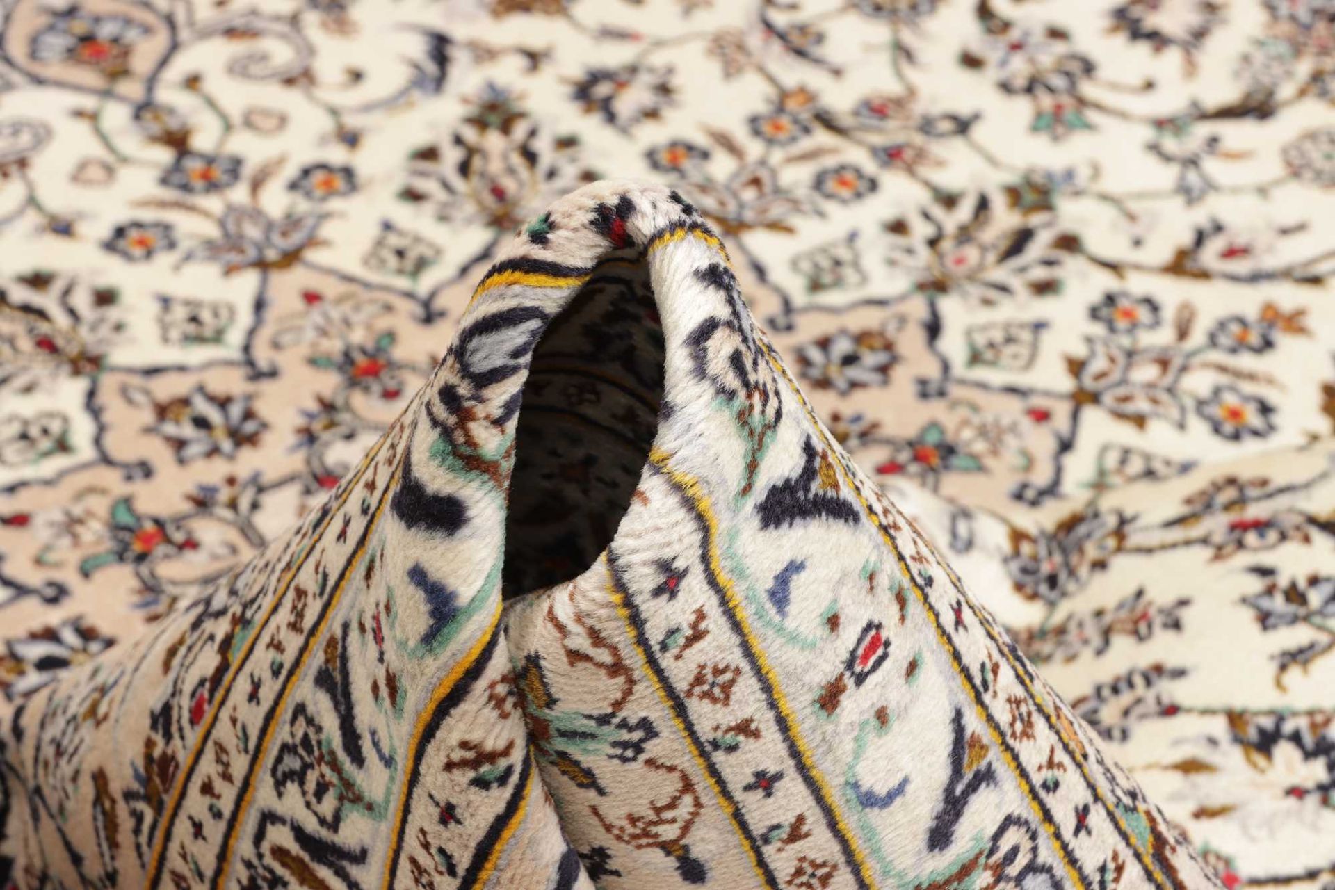 Handgeknüpfter Kashan Perserteppich 247 × 334 cm