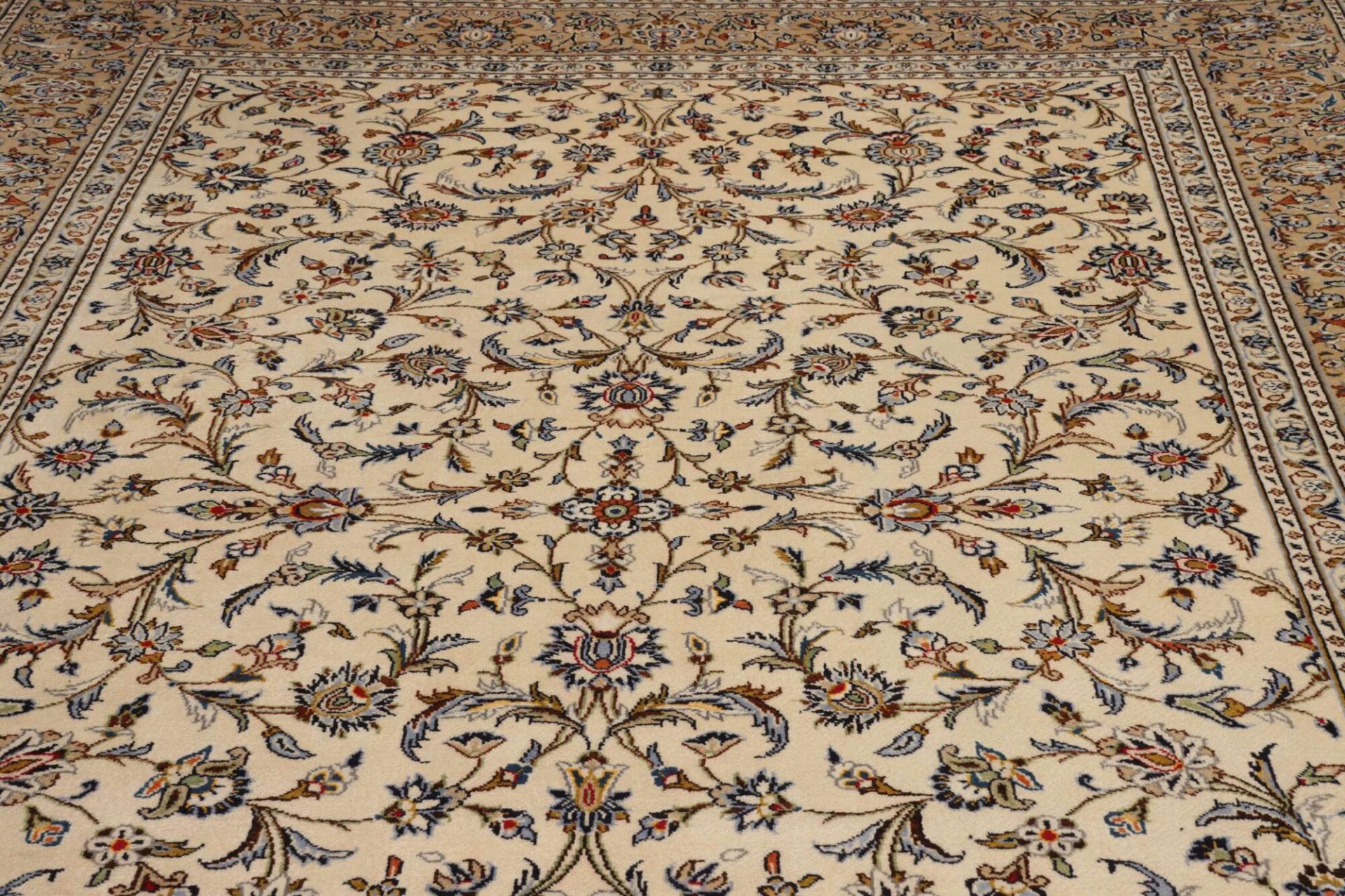 Kashan Perserteppich 259 × 366 cm aus Wolle, handgeknüpft