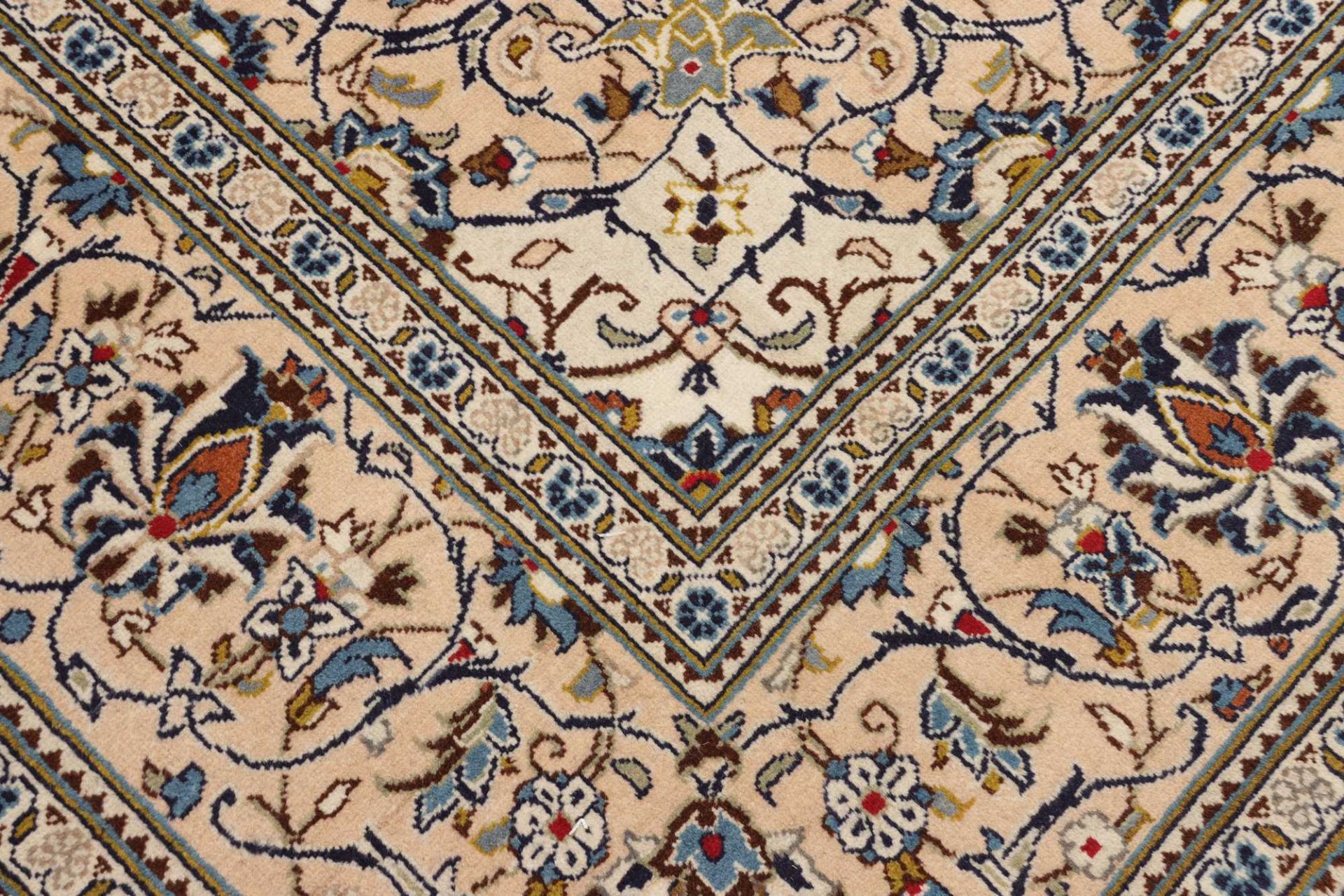Handgeknüpfter Kashan Perserteppich, 244 × 352 cm, Wolle