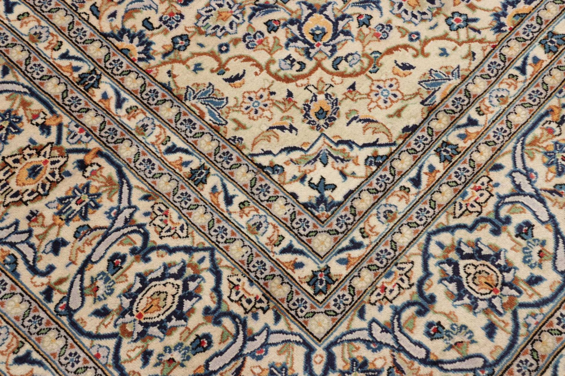 Kashan Perserteppich aus Iran, 247 × 349 cm