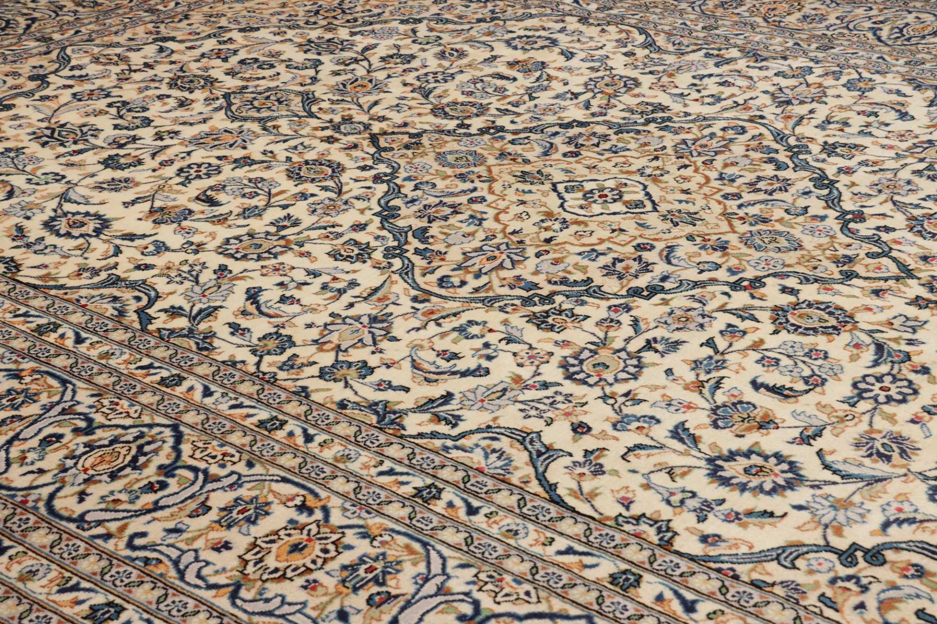 Kashan Perserteppich aus Iran, 247 × 349 cm