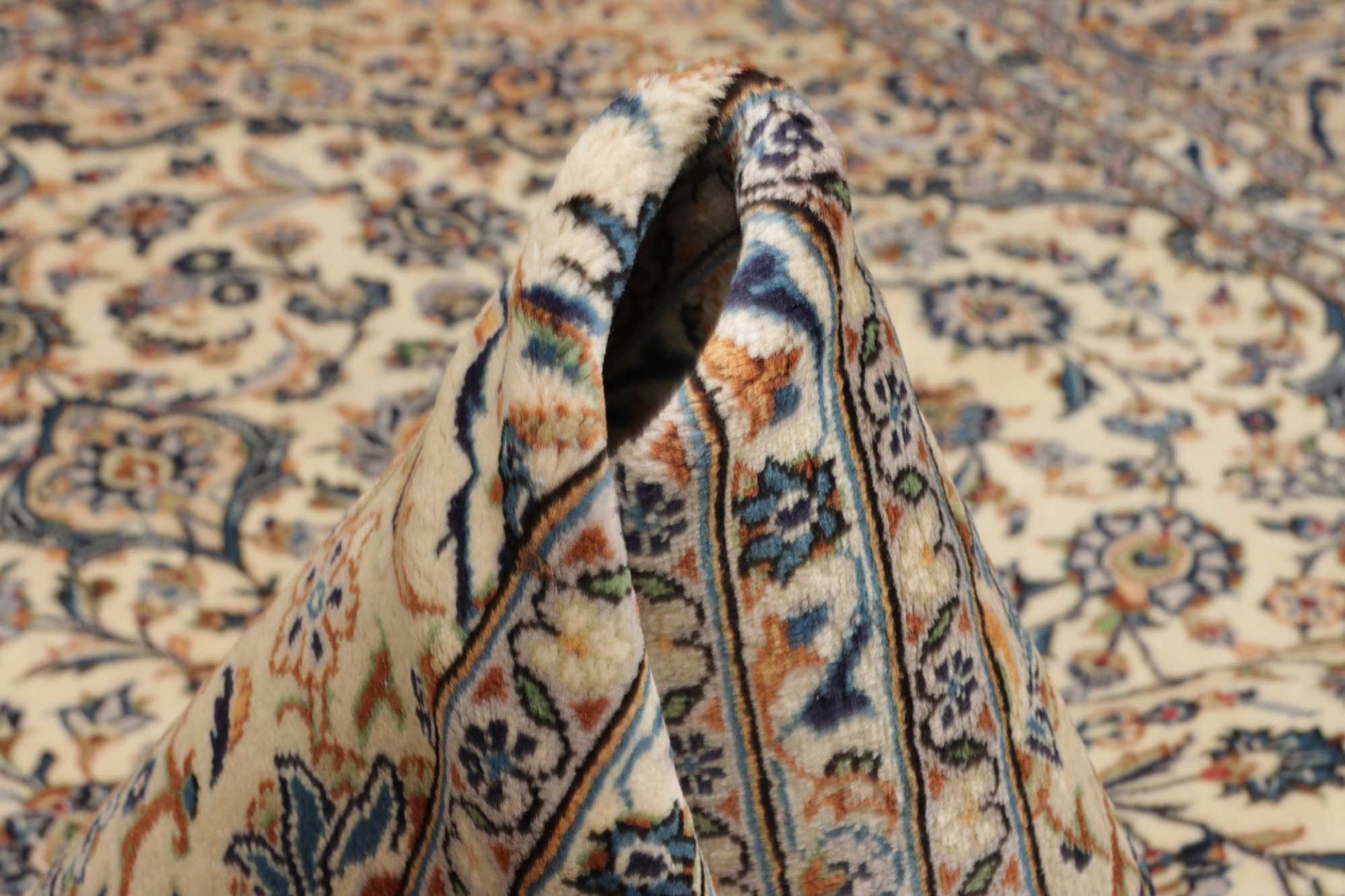 Kashan Perserteppich aus Iran, 247 × 349 cm