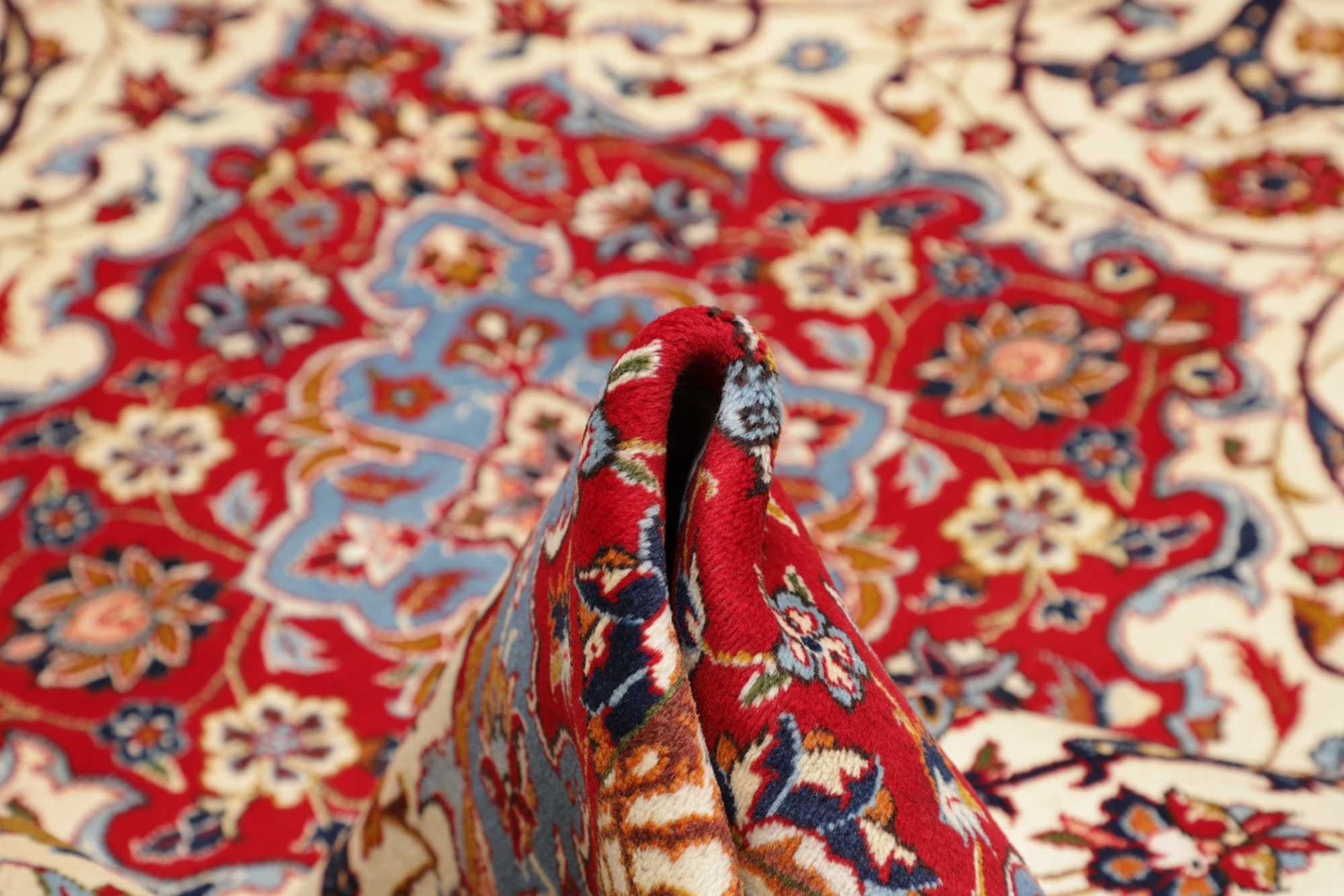 Isfahan Perserteppich 239 × 369 cm aus Wolle, handgeknüpft