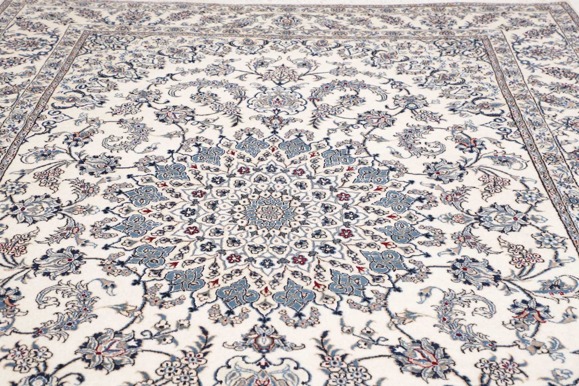 perserteppich-nain-249-x-345-cm-schurwolle-handgeknupft-exklusiv-7 Nain Perserteppich aus Iran, 249 × 345 cm