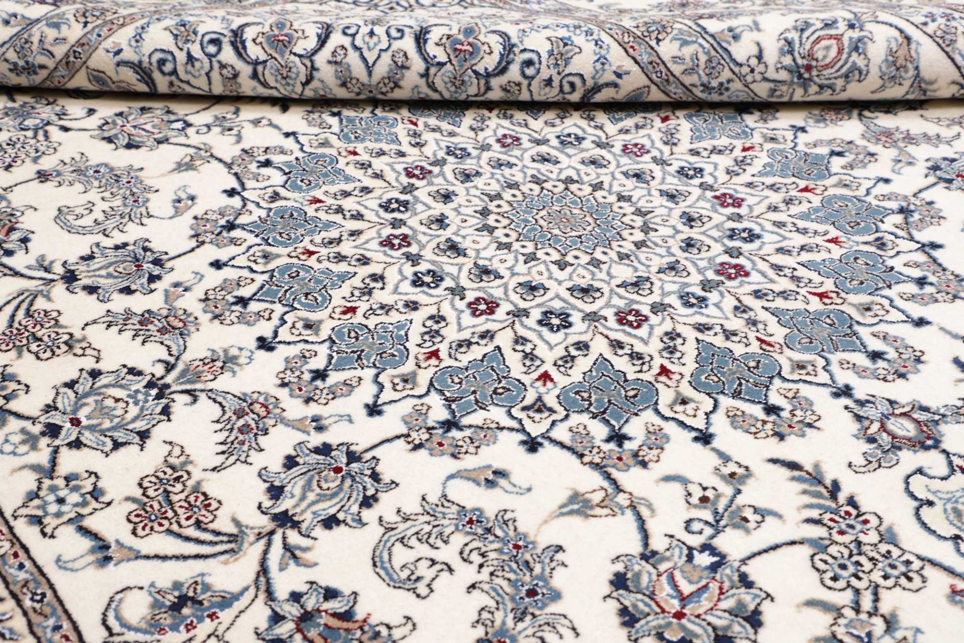 perserteppich-nain-249-x-345-cm-schurwolle-handgeknupft-exklusiv-9 Nain Perserteppich aus Iran, 249 × 345 cm
