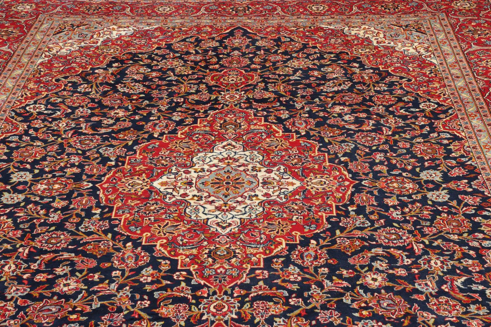Handgeknüpfter Kashan Perserteppich 251 × 356 cm