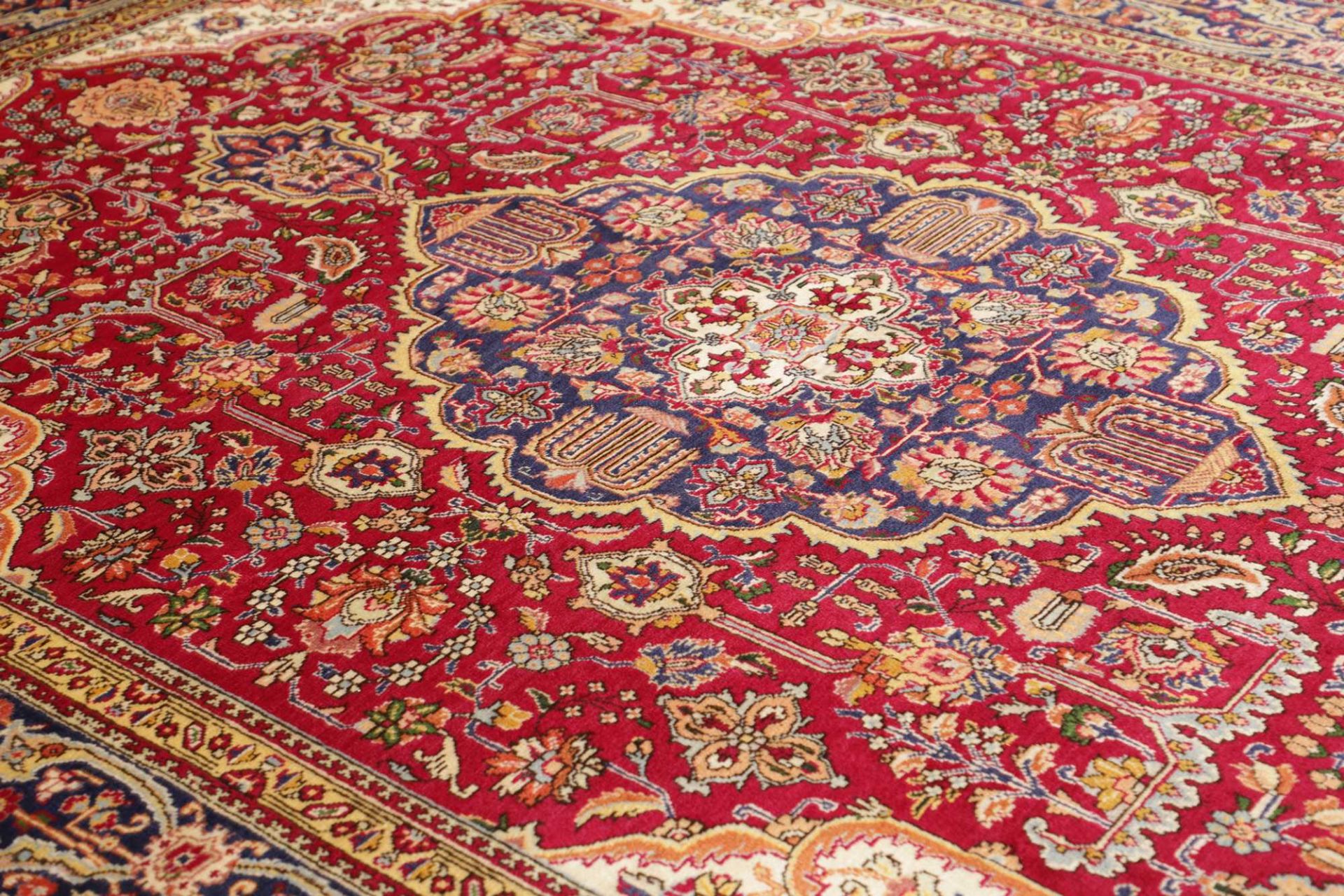 Täbriz Perserteppich aus Iran, 253 × 344 cm