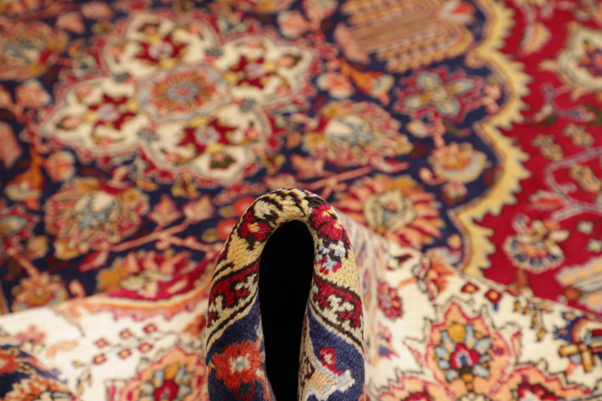 Täbriz Perserteppich aus Iran, 253 × 344 cm