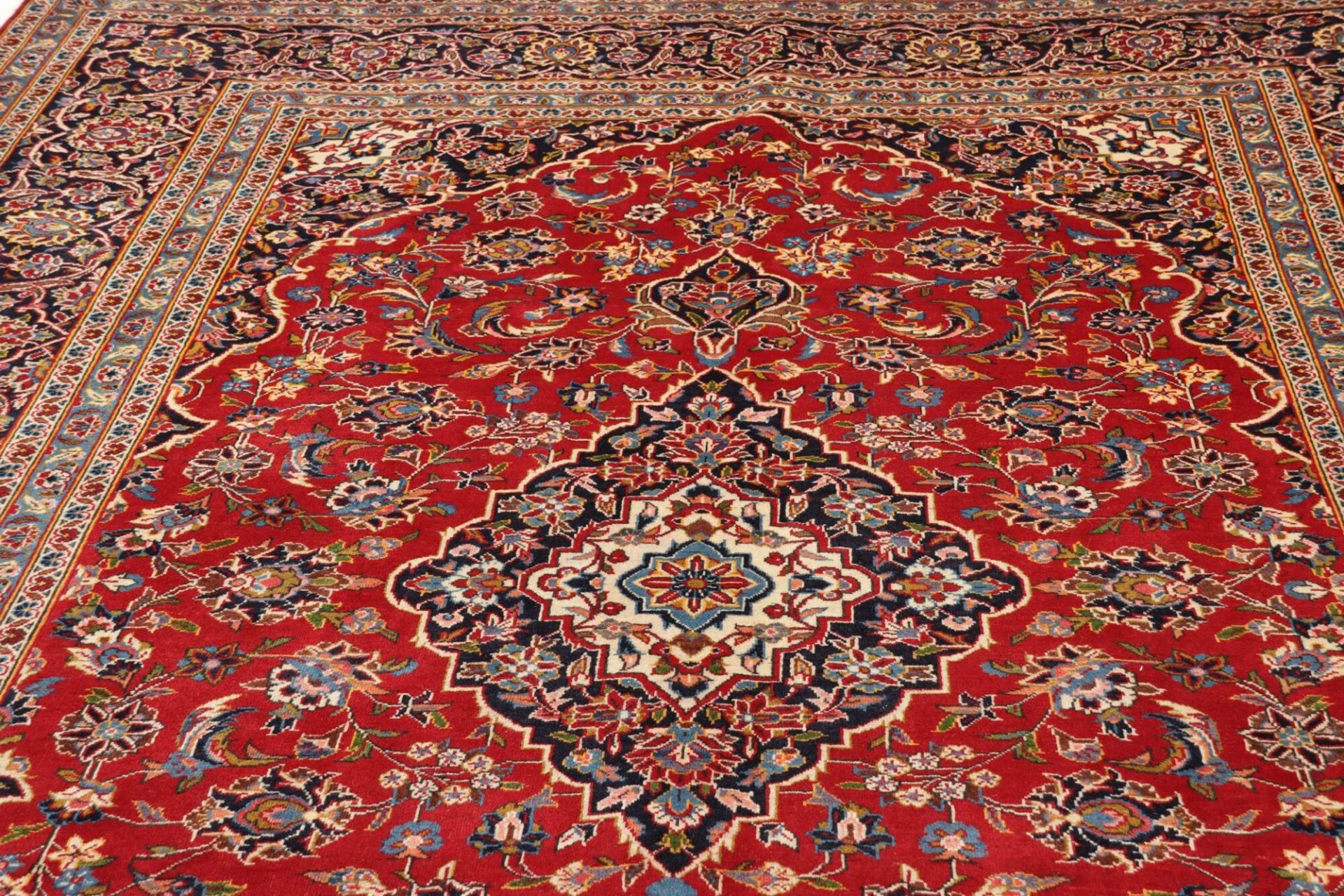 Kashan Perserteppich 246 × 329 cm aus Wolle, handgeknüpft