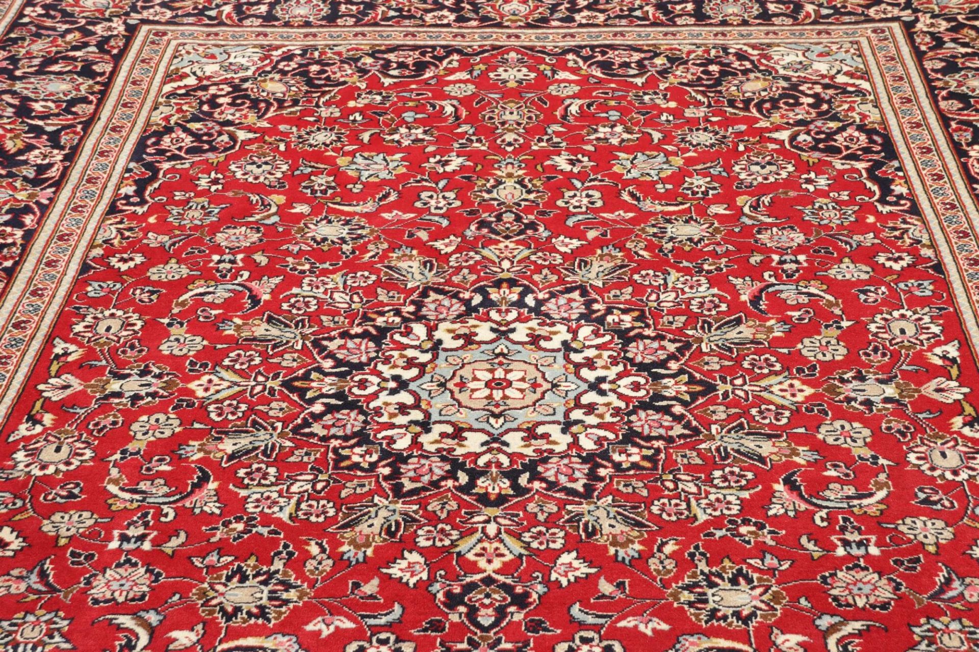 Kashan Perserteppich 241 × 351 cm aus Wolle, handgeknüpft