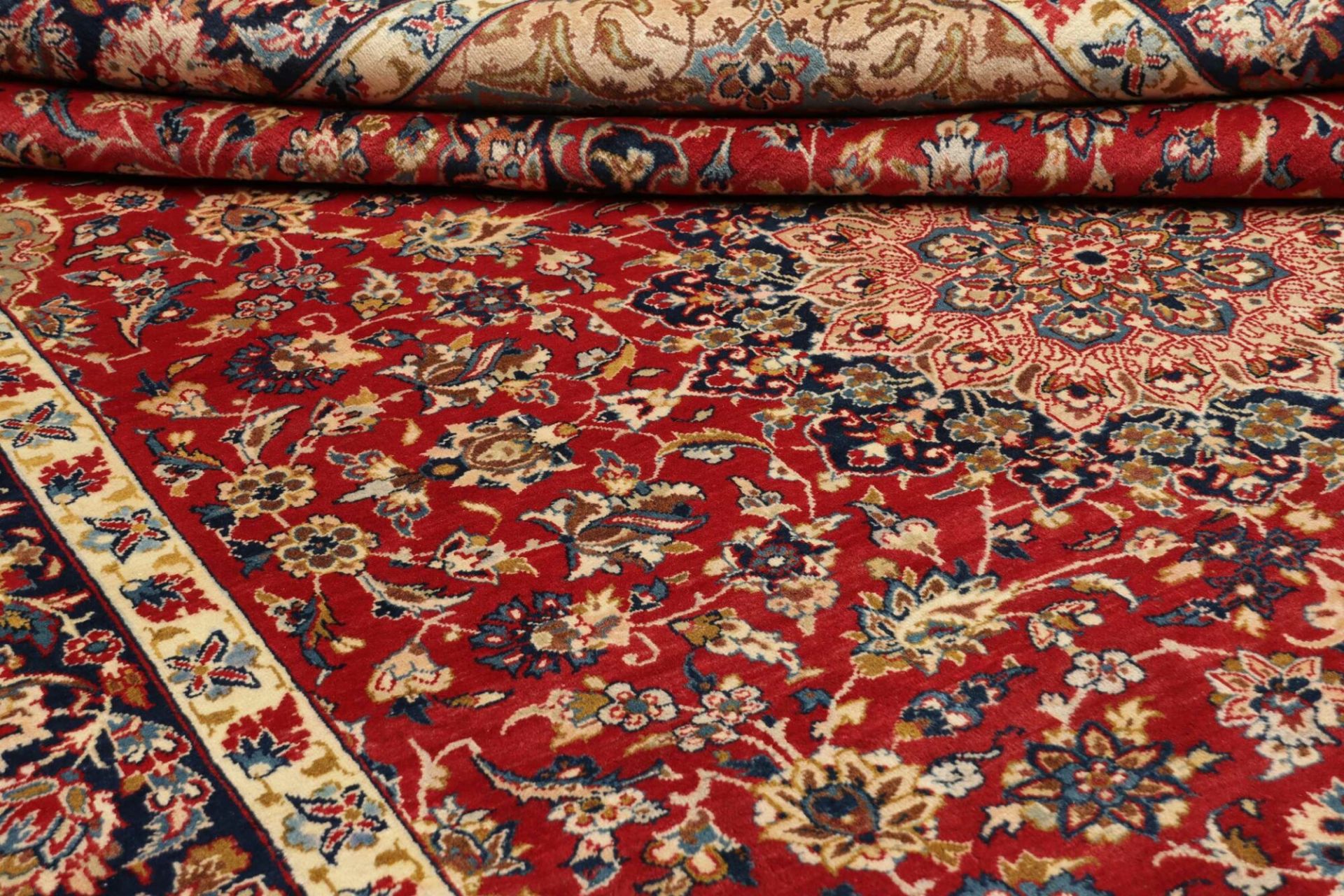 Handgeknüpfter Isfahan Perserteppich 256 × 366 cm
