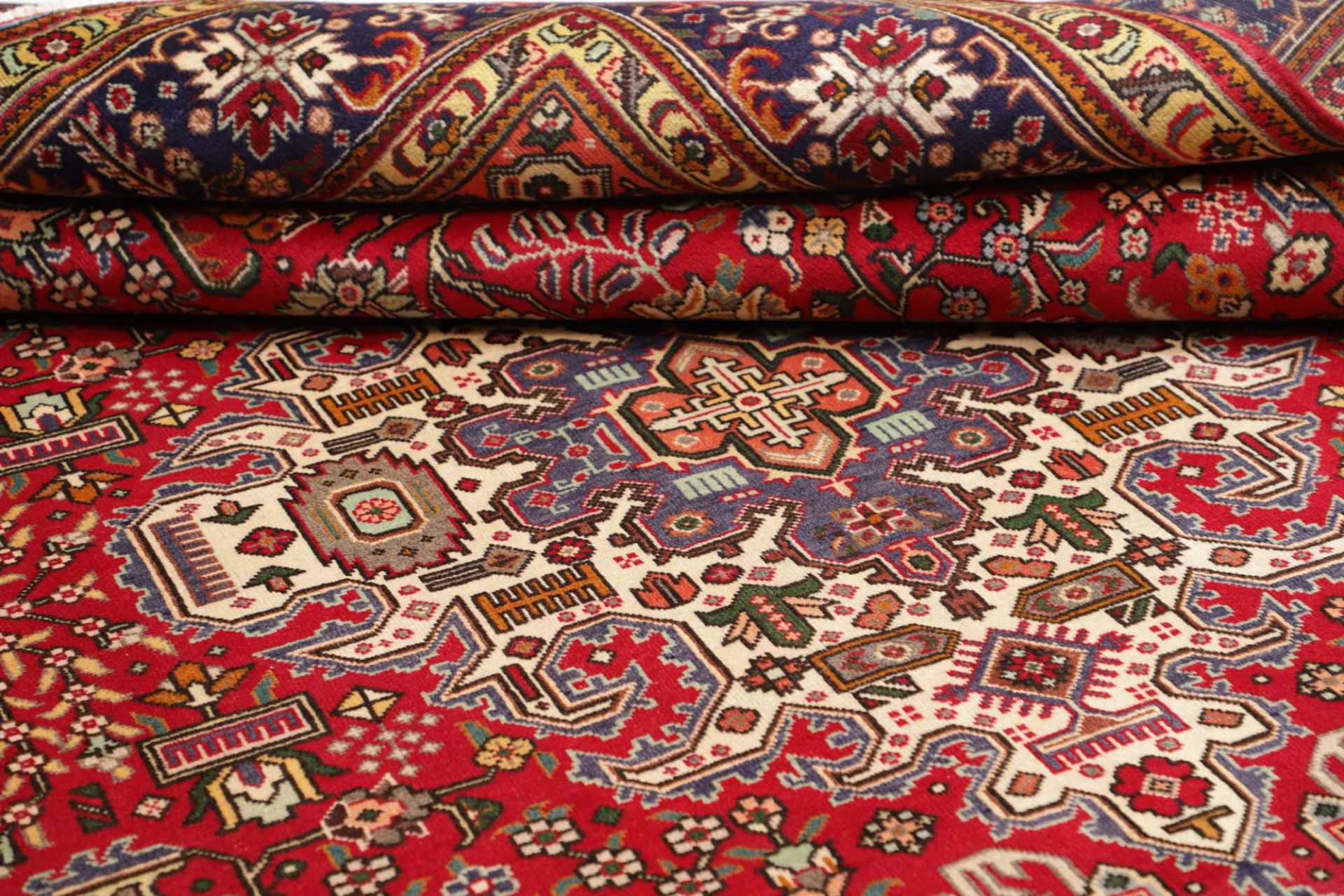 Täbriz Perserteppich aus Iran, 254 × 347 cm