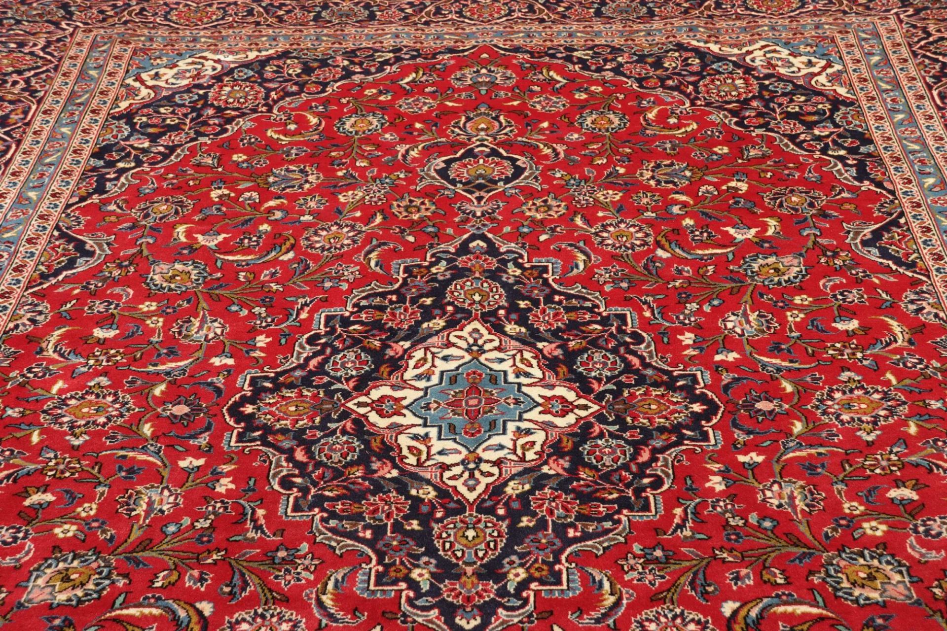 Handgeknüpfter Kashan Perserteppich 246 × 351 cm
