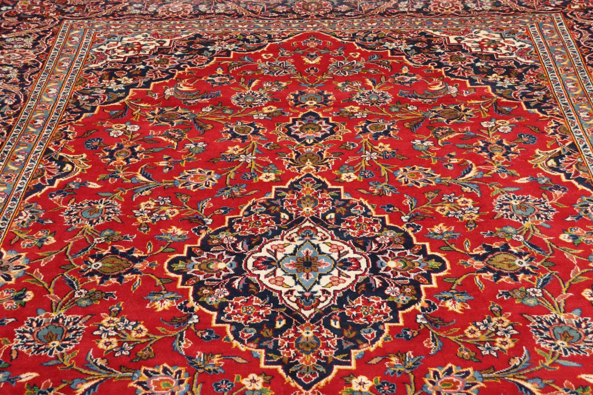 Kashan Perserteppich 246 × 371 cm aus Wolle, handgeknüpft