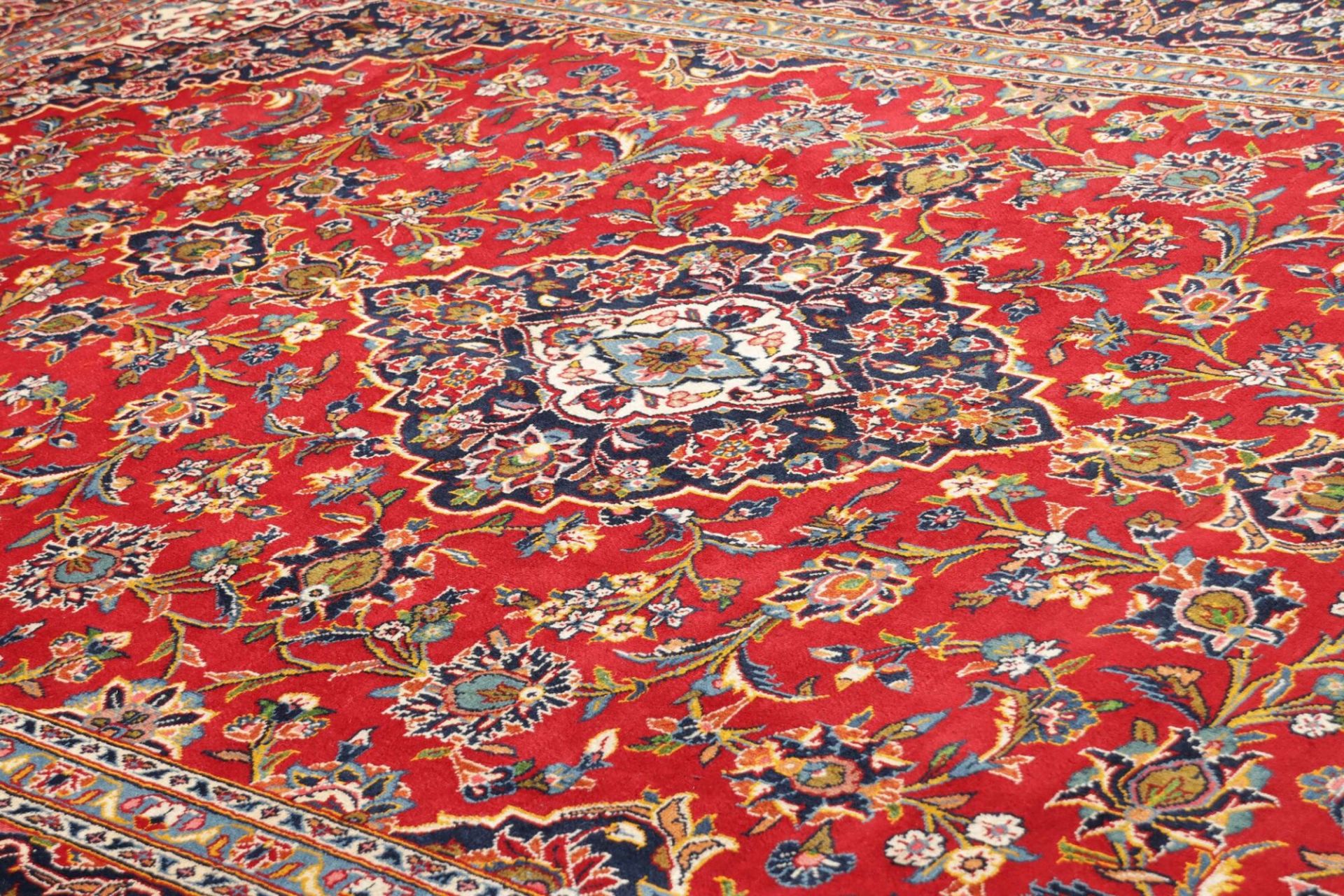 Kashan Perserteppich 246 × 371 cm aus Wolle, handgeknüpft
