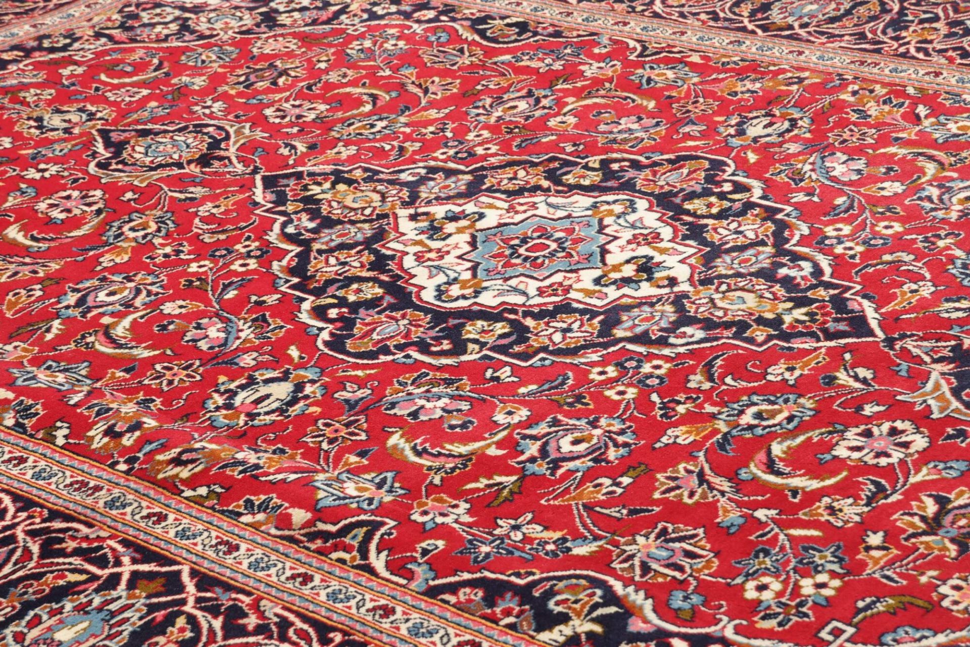 Kashan Perserteppich aus Iran, 241 × 354 cm