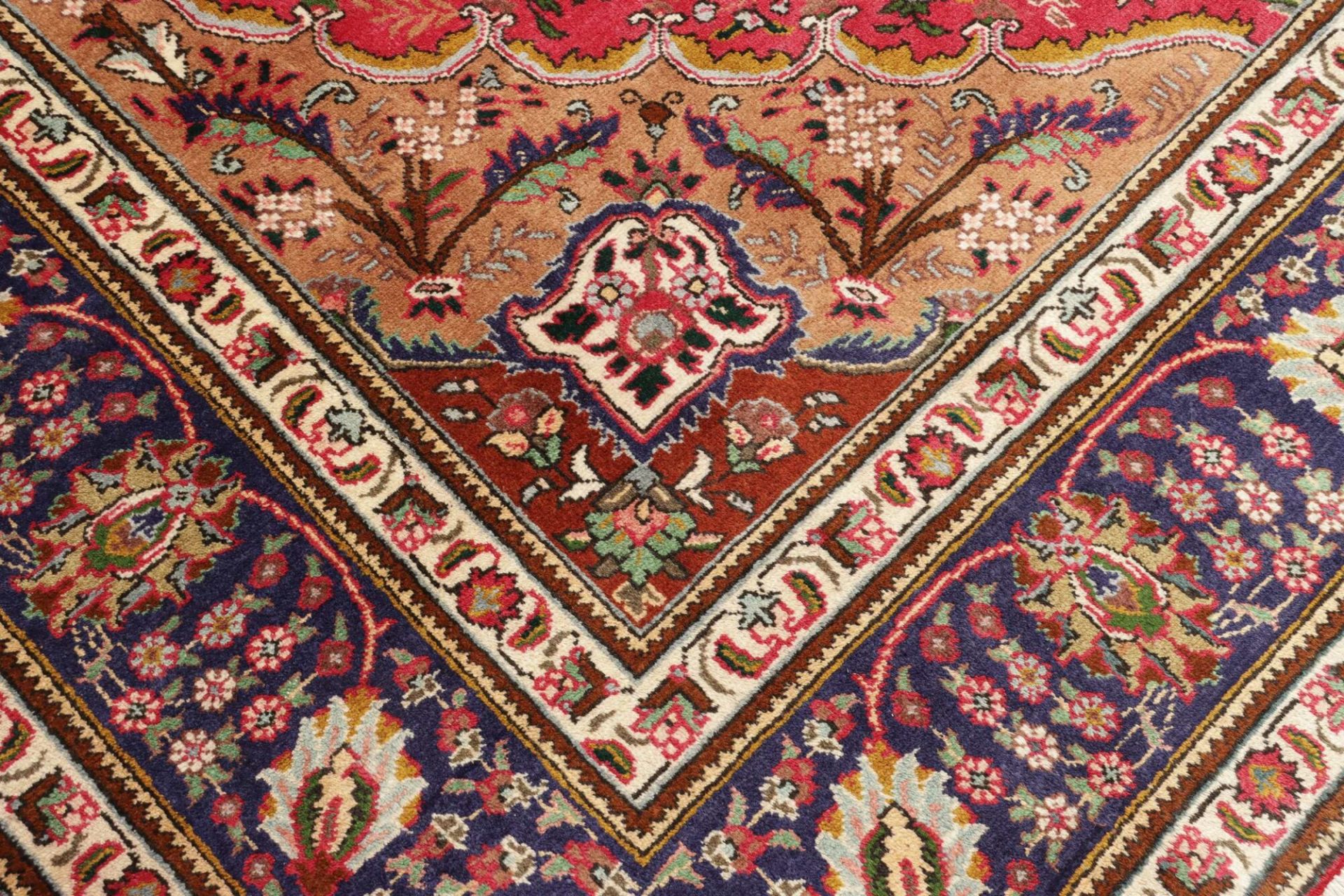 Täbriz Perserteppich aus Iran, 251 × 341 cm