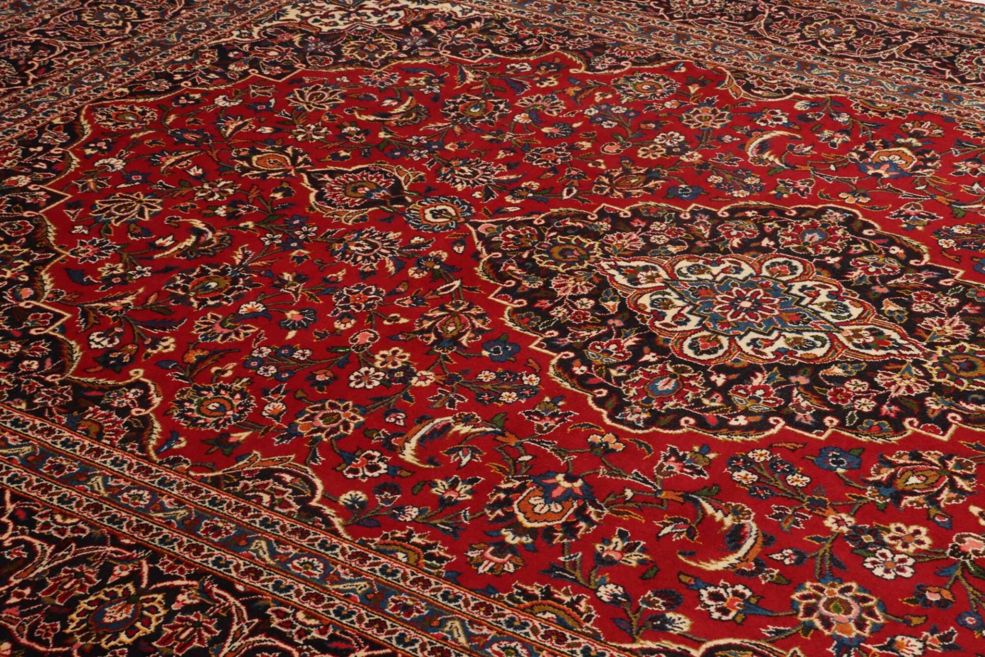 Kashan Perserteppich aus Iran, 267 × 369 cm