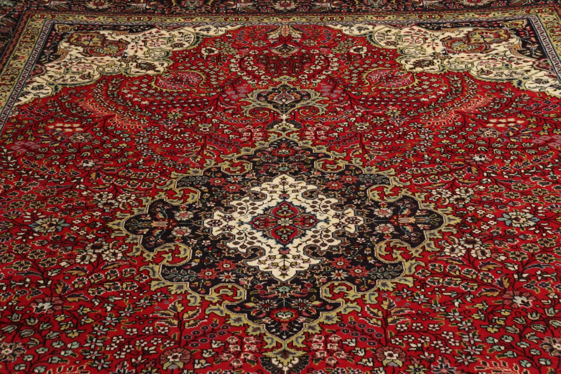Handgeknüpfter Täbriz Perserteppich 253 × 339 cm