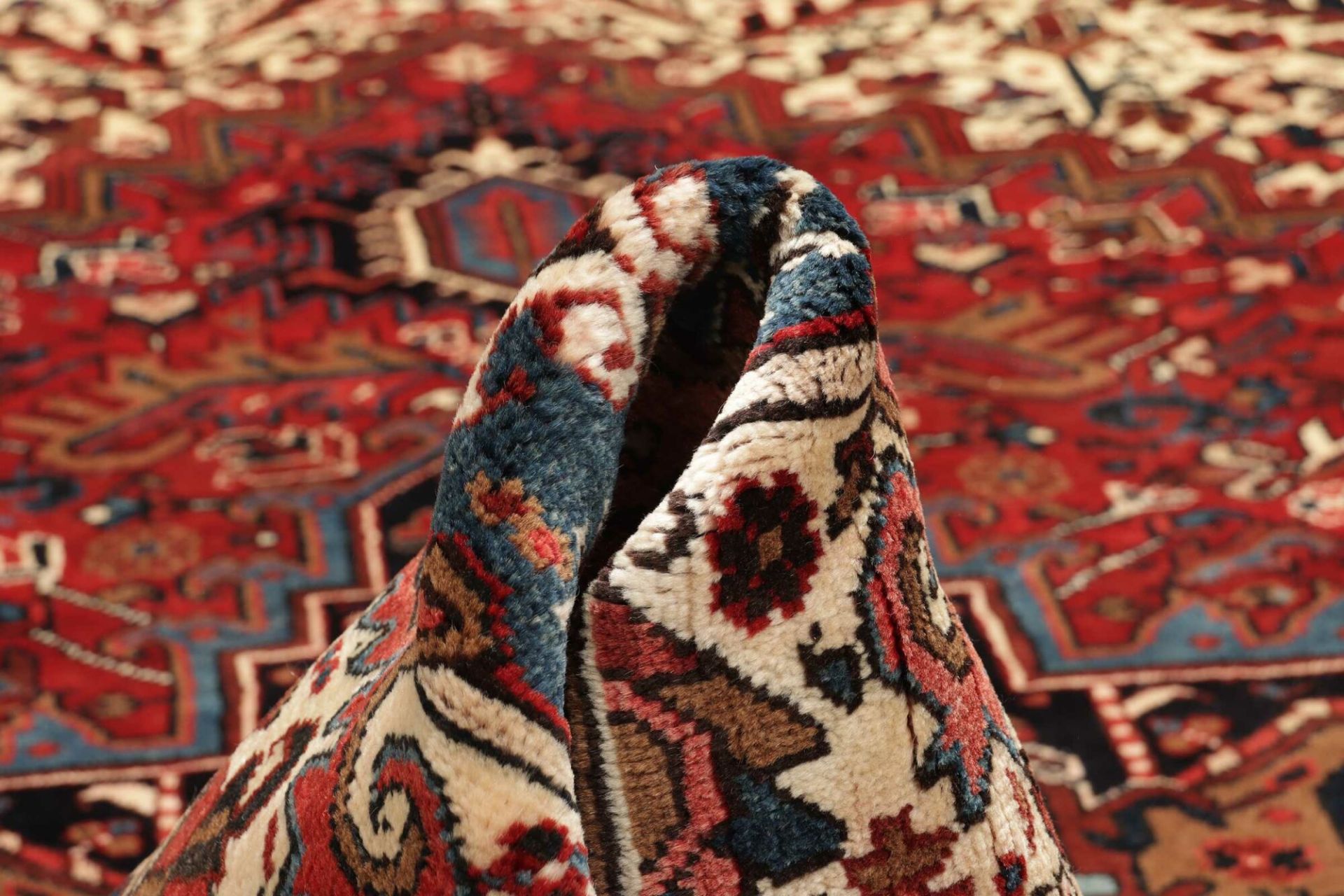 Heriz Perserteppich aus Iran, 271 × 354 cm