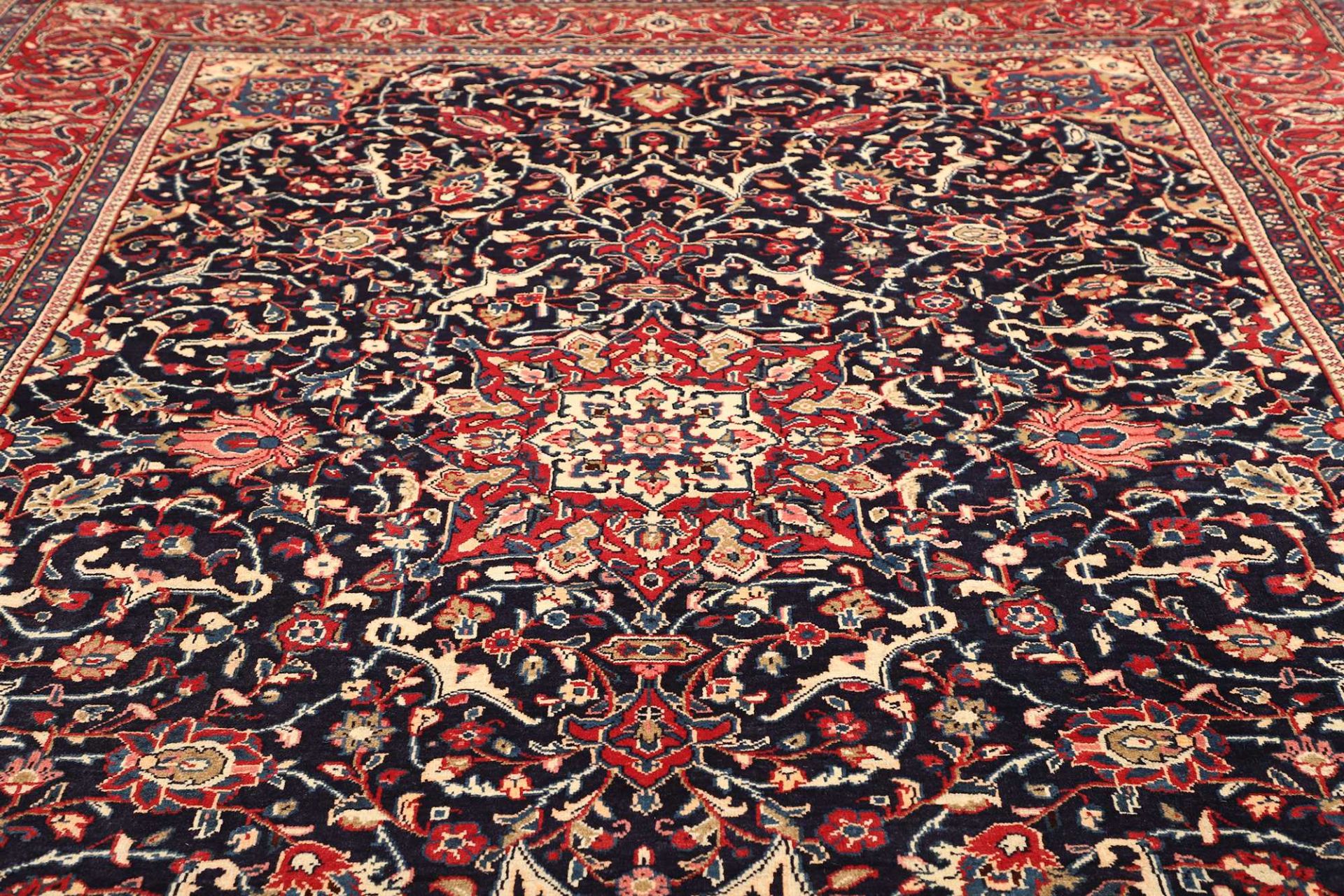 Handgeknüpfter Perserteppich 271 × 364 cm