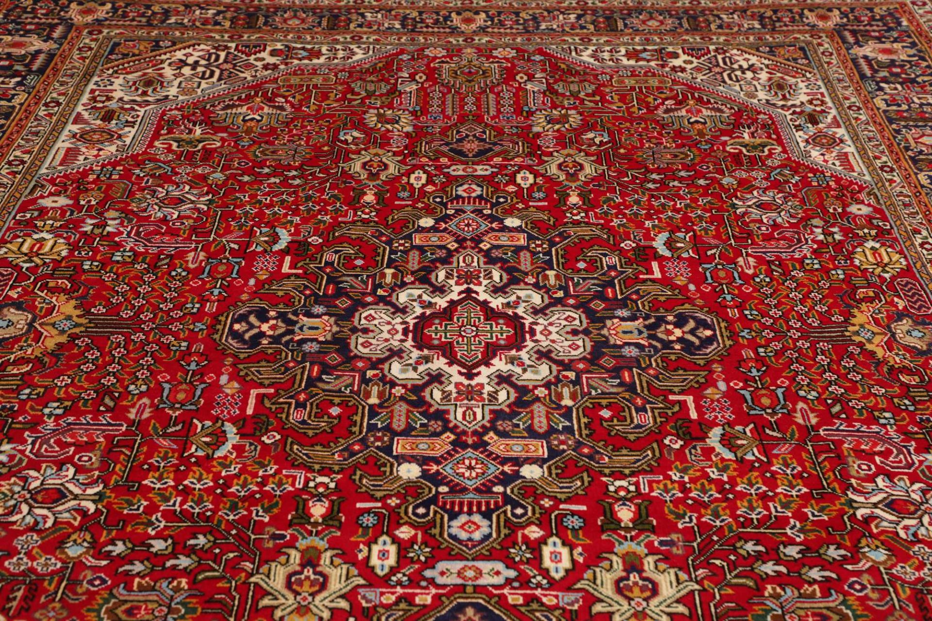 Handgeknüpfter Täbriz Perserteppich 256 × 344 cm