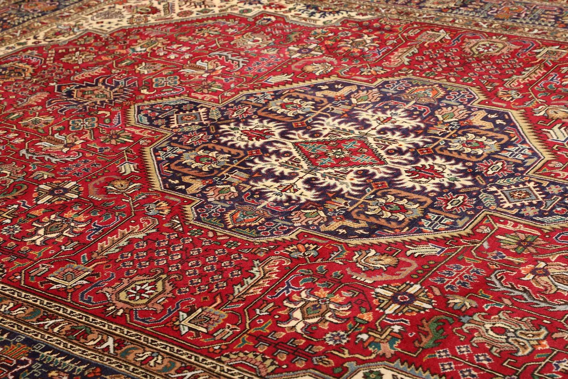 Täbriz Perserteppich aus Iran, 249 × 342 cm