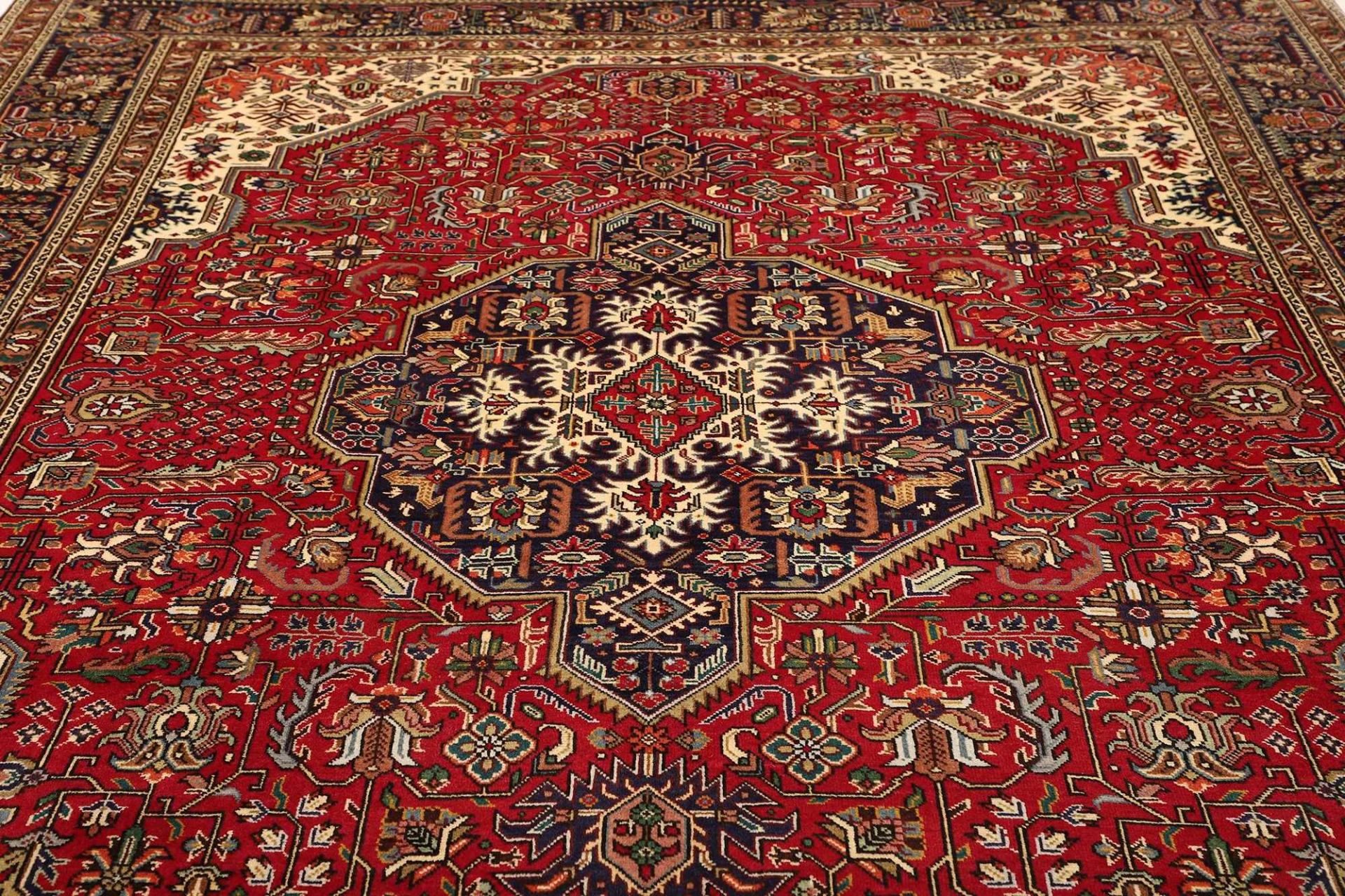 Täbriz Perserteppich aus Iran, 249 × 342 cm