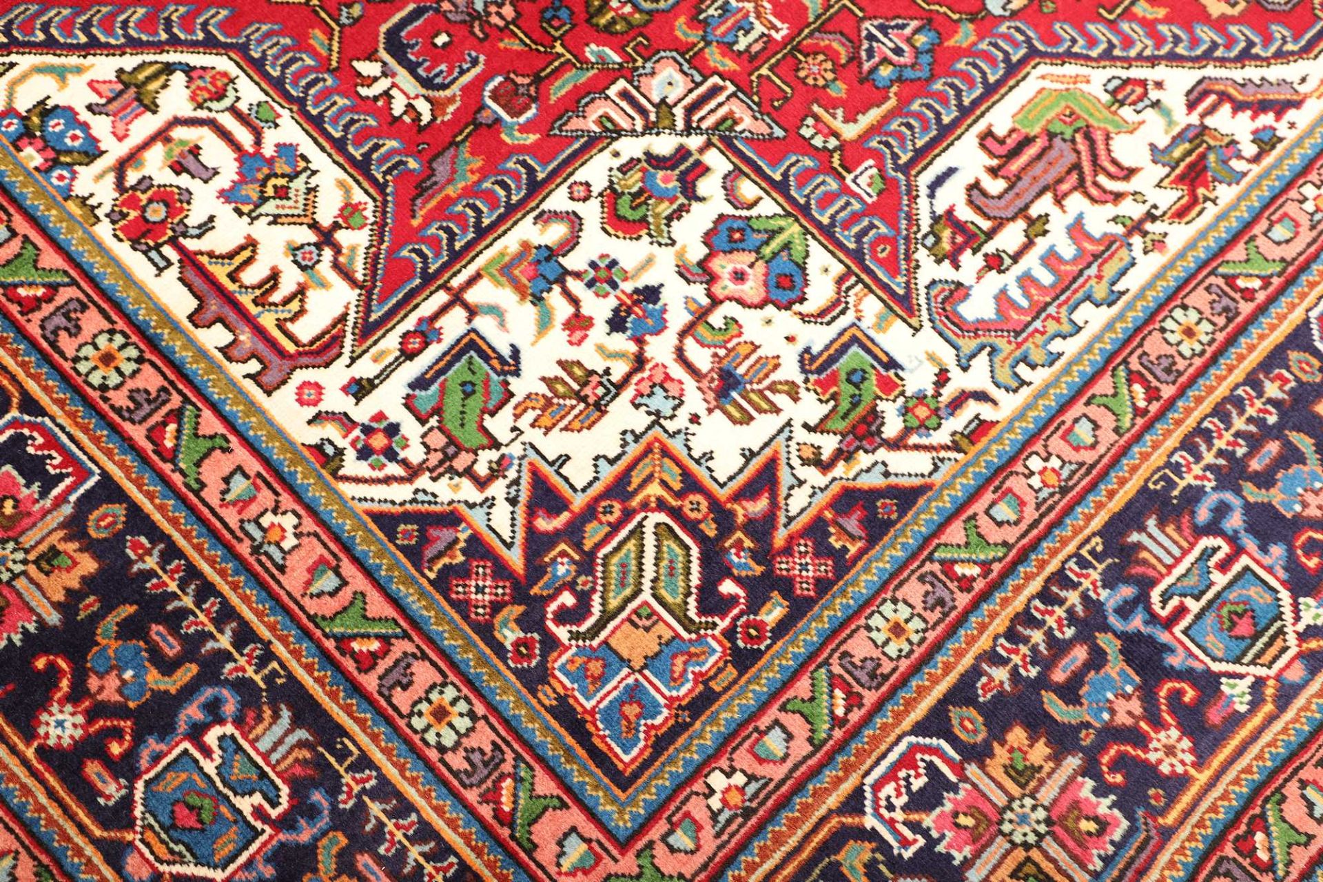 Täbriz Perserteppich aus Iran, 256 × 346 cm