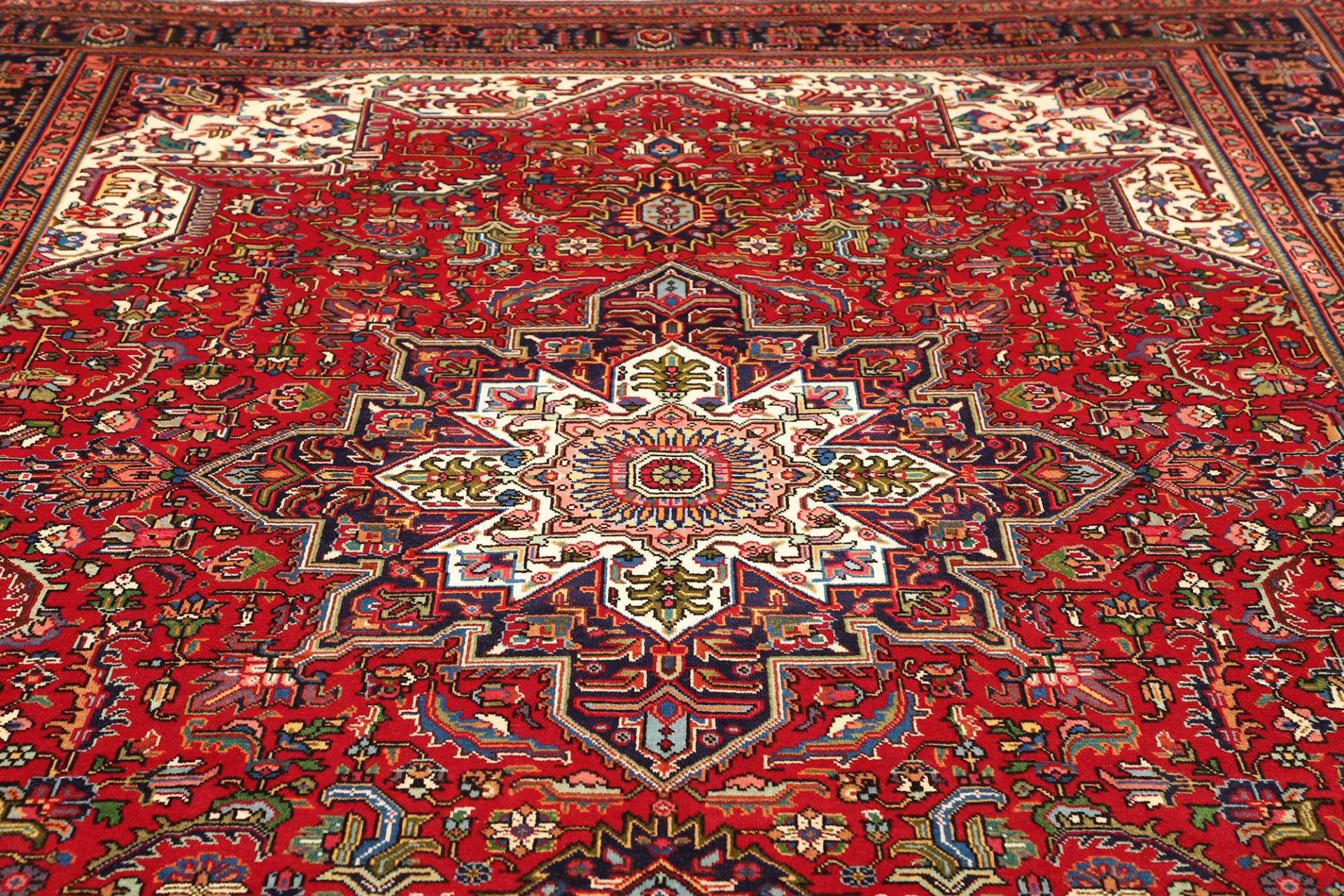 Täbriz Perserteppich aus Iran, 256 × 346 cm