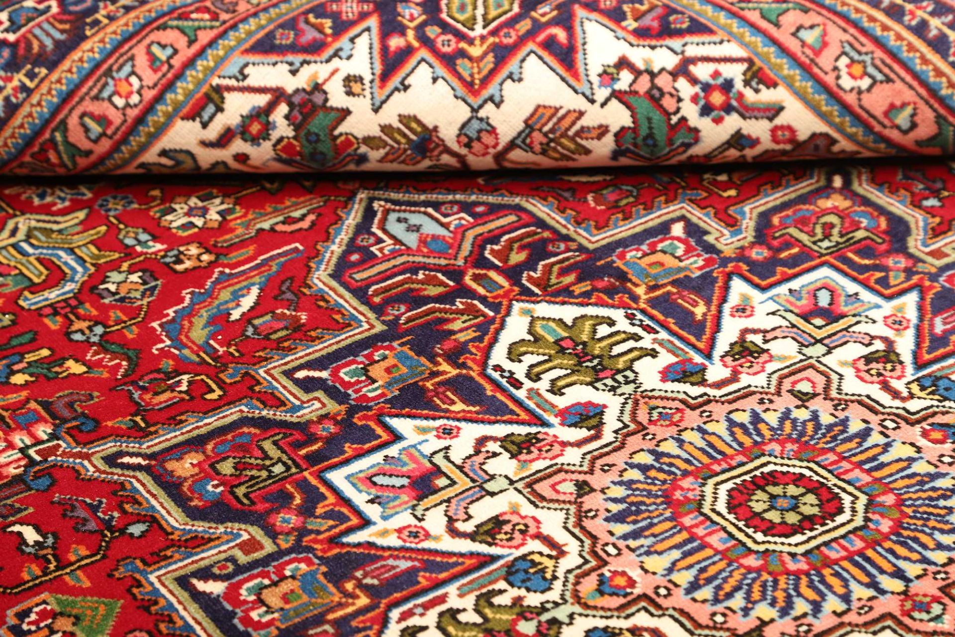 Täbriz Perserteppich aus Iran, 256 × 346 cm
