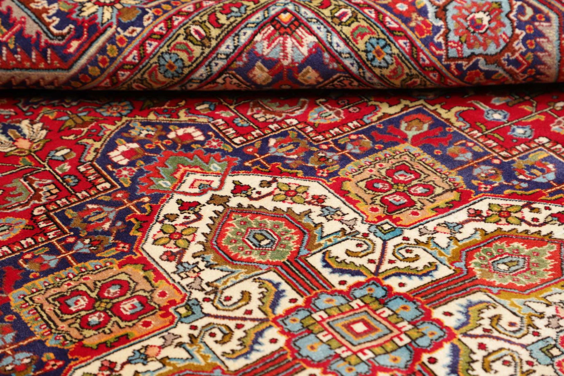 perserteppich-tabriz-251-x-337-cm-schurwolle-handgeknupft-28 Handgeknüpfter Täbriz Perserteppich 251 × 337 cm