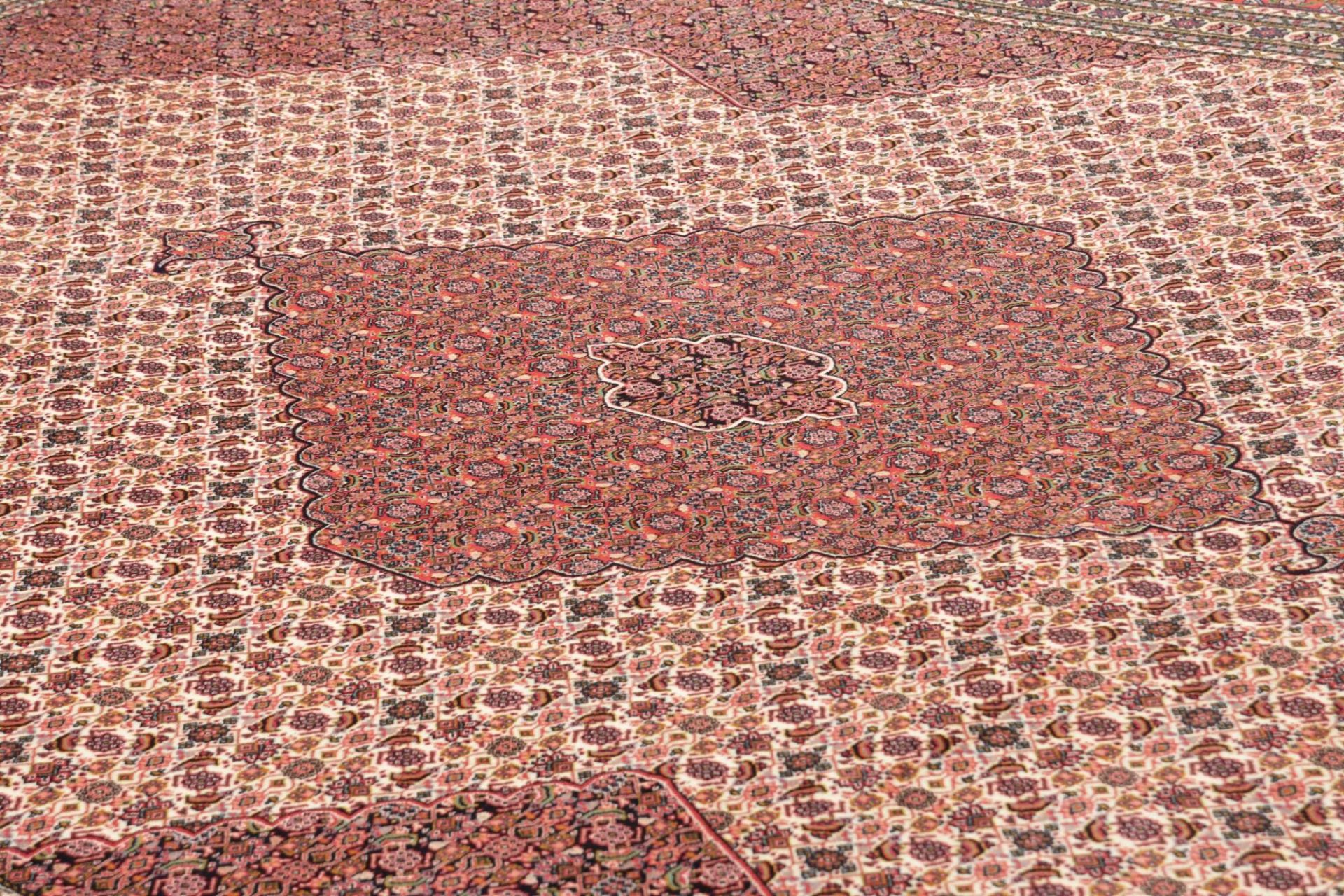 Perserteppich 266 × 369 cm aus Wolle, handgeknüpft