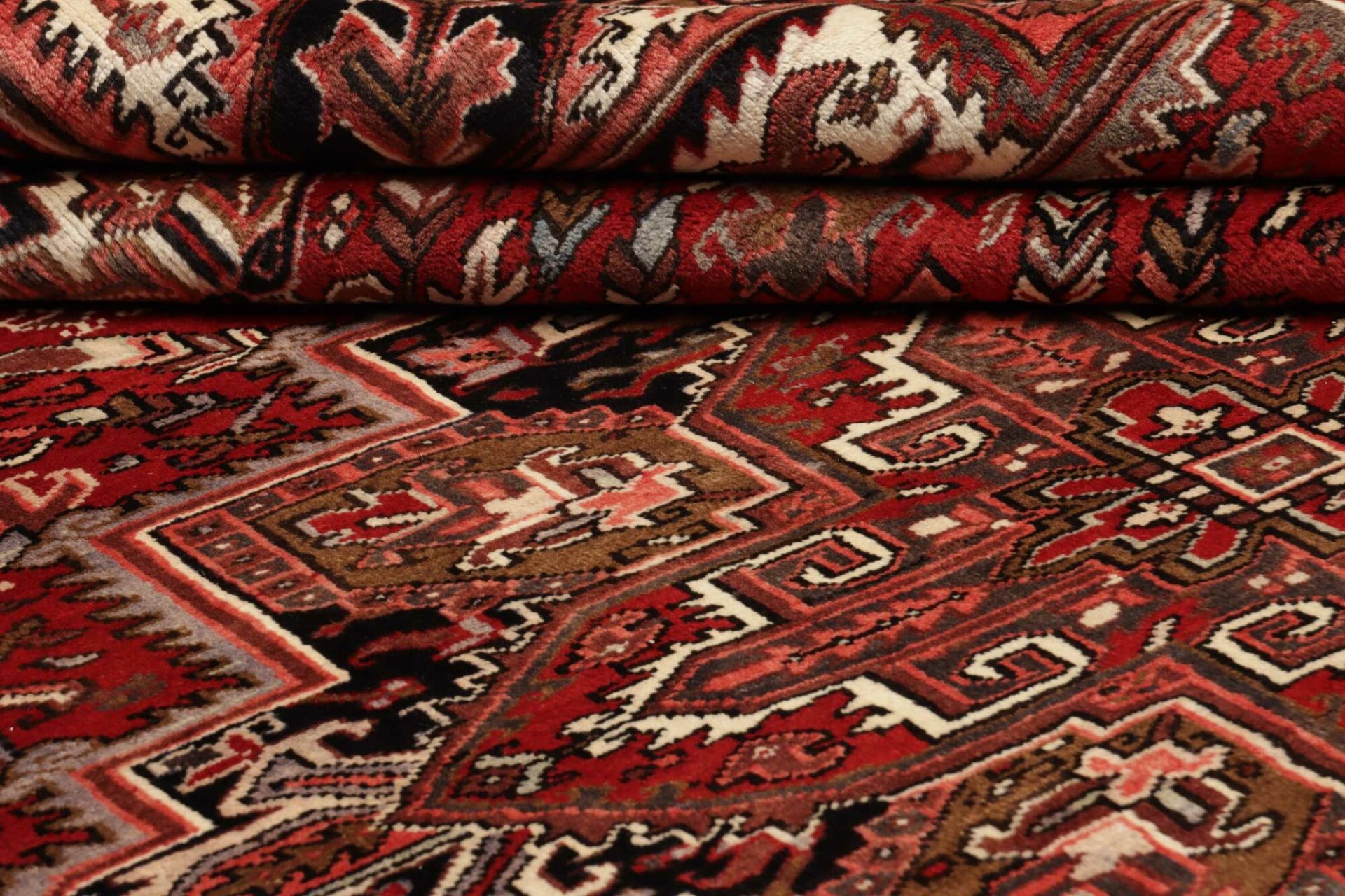 Heriz Perserteppich aus Iran, 256 × 339 cm