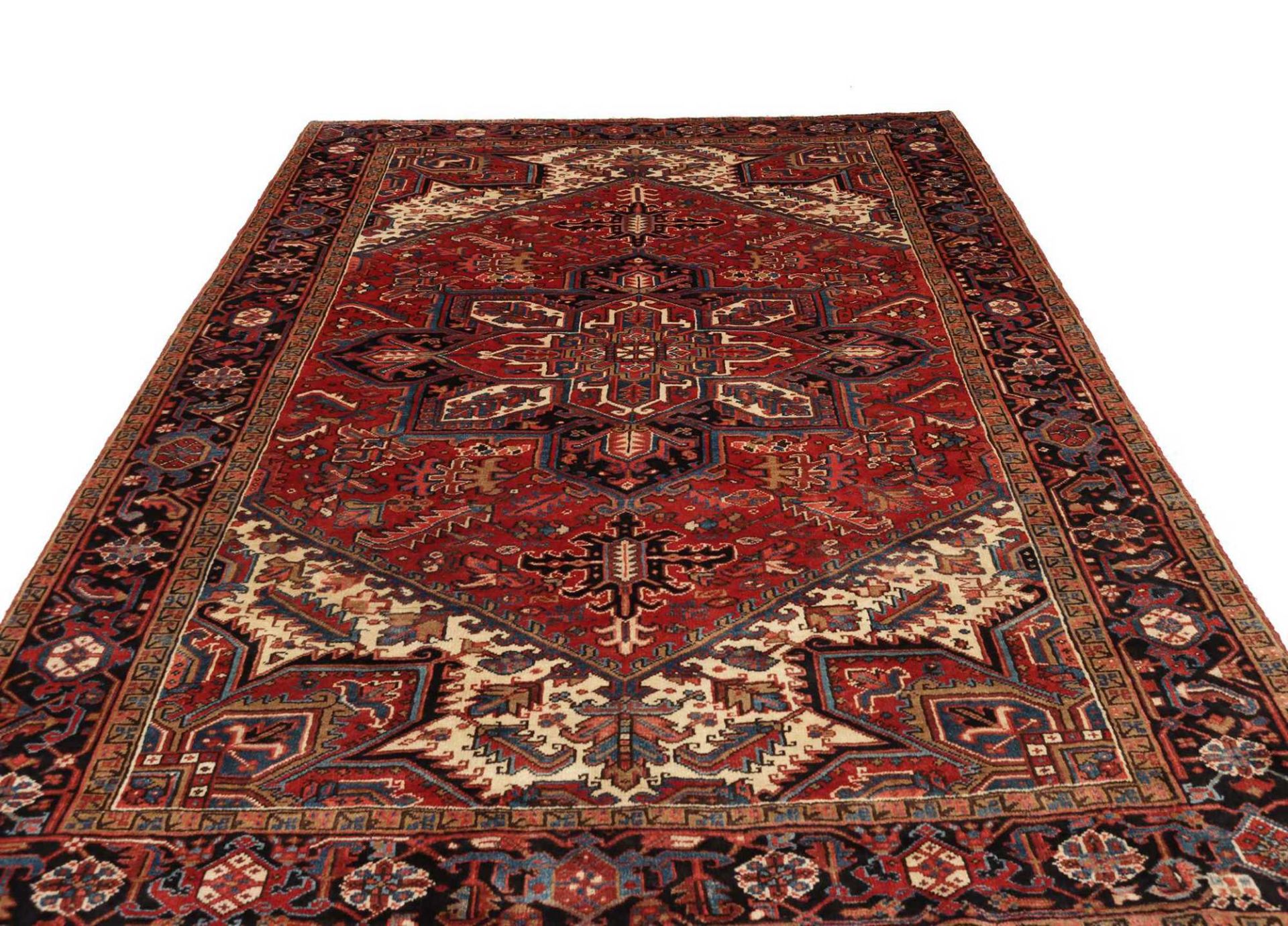 Handgeknüpfter Heriz Perserteppich 236 × 326 cm