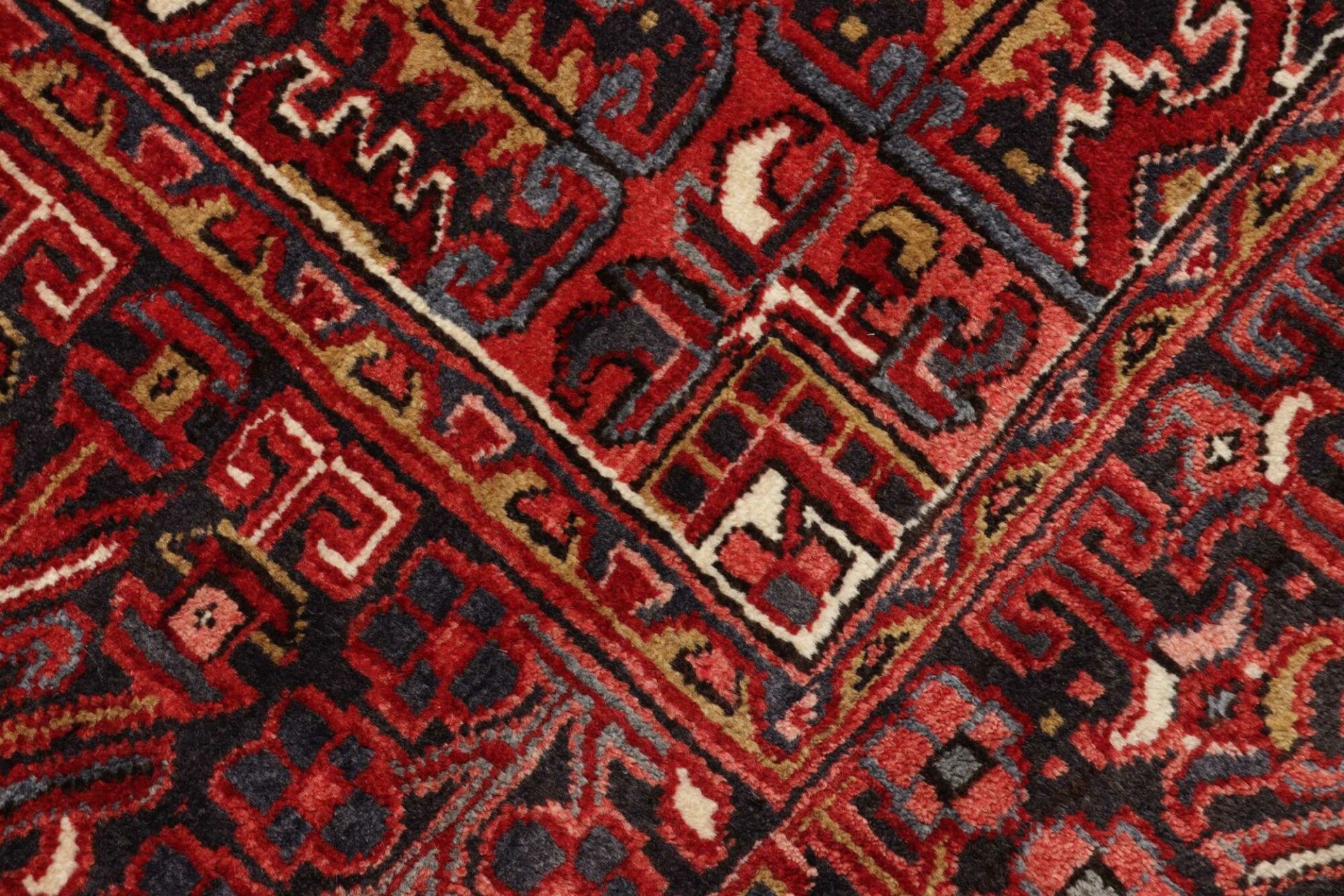 perserteppich-heriz-266-x-337-cm-schurwolle-handgeknupft-rustikal-24 Heriz Perserteppich aus Iran, 266 × 337 cm