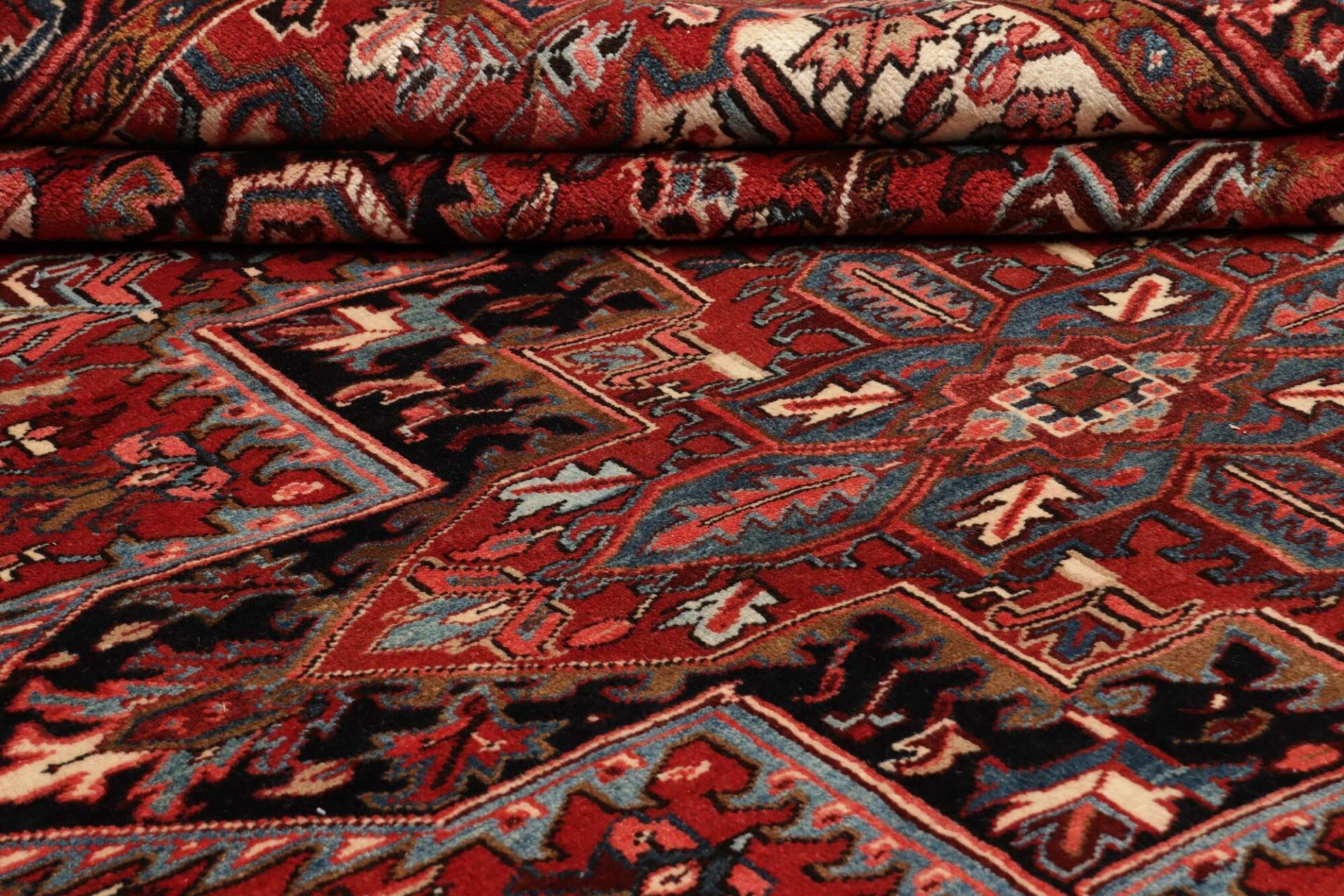 perserteppich-heriz-248-x-347-cm-schurwolle-handgeknupft-rustikal-28 Heriz Perserteppich aus Iran, 248 × 347 cm