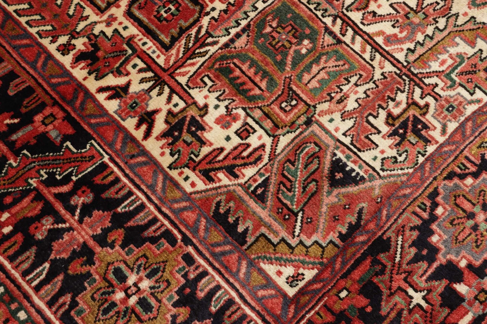 perserteppich-heriz-259-x-351-cm-schurwolle-handgeknupft-rustikal-13 Heriz Perserteppich 259 × 351 cm aus Wolle, handgeknüpft