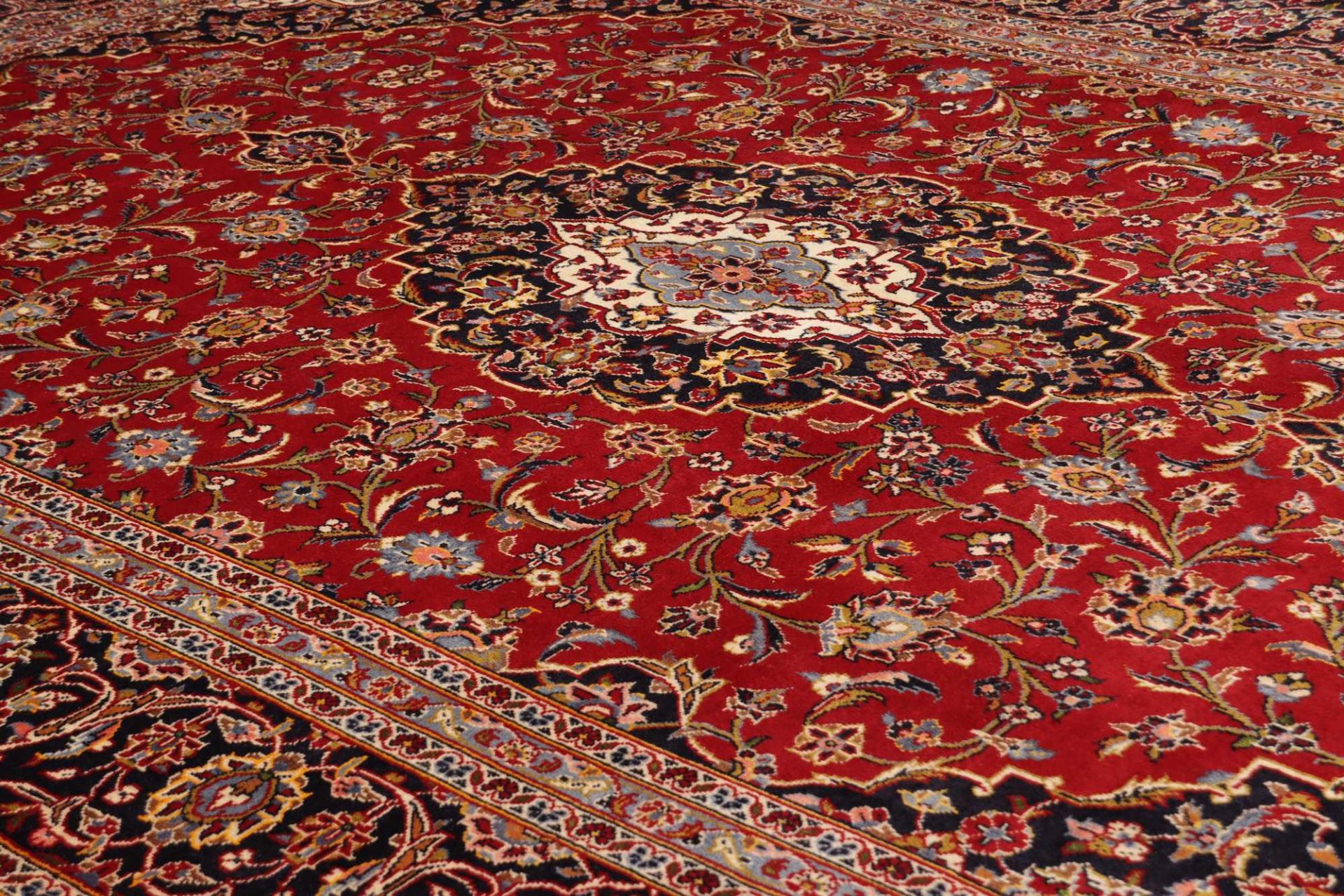 Kashan Perserteppich 246 × 354 cm aus Wolle, handgeknüpft