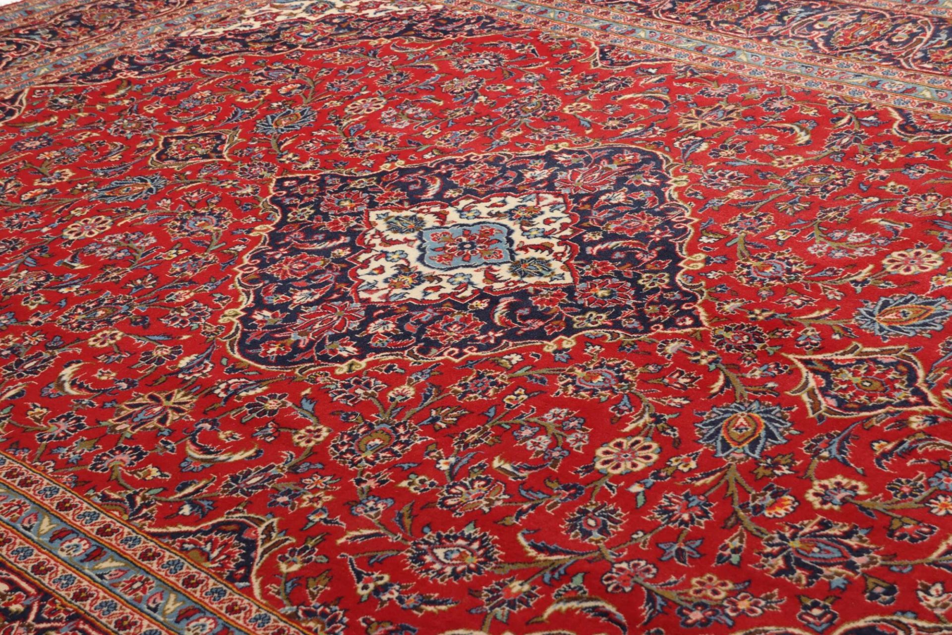 Handgeknüpfter Kashan Perserteppich 243 × 342 cm