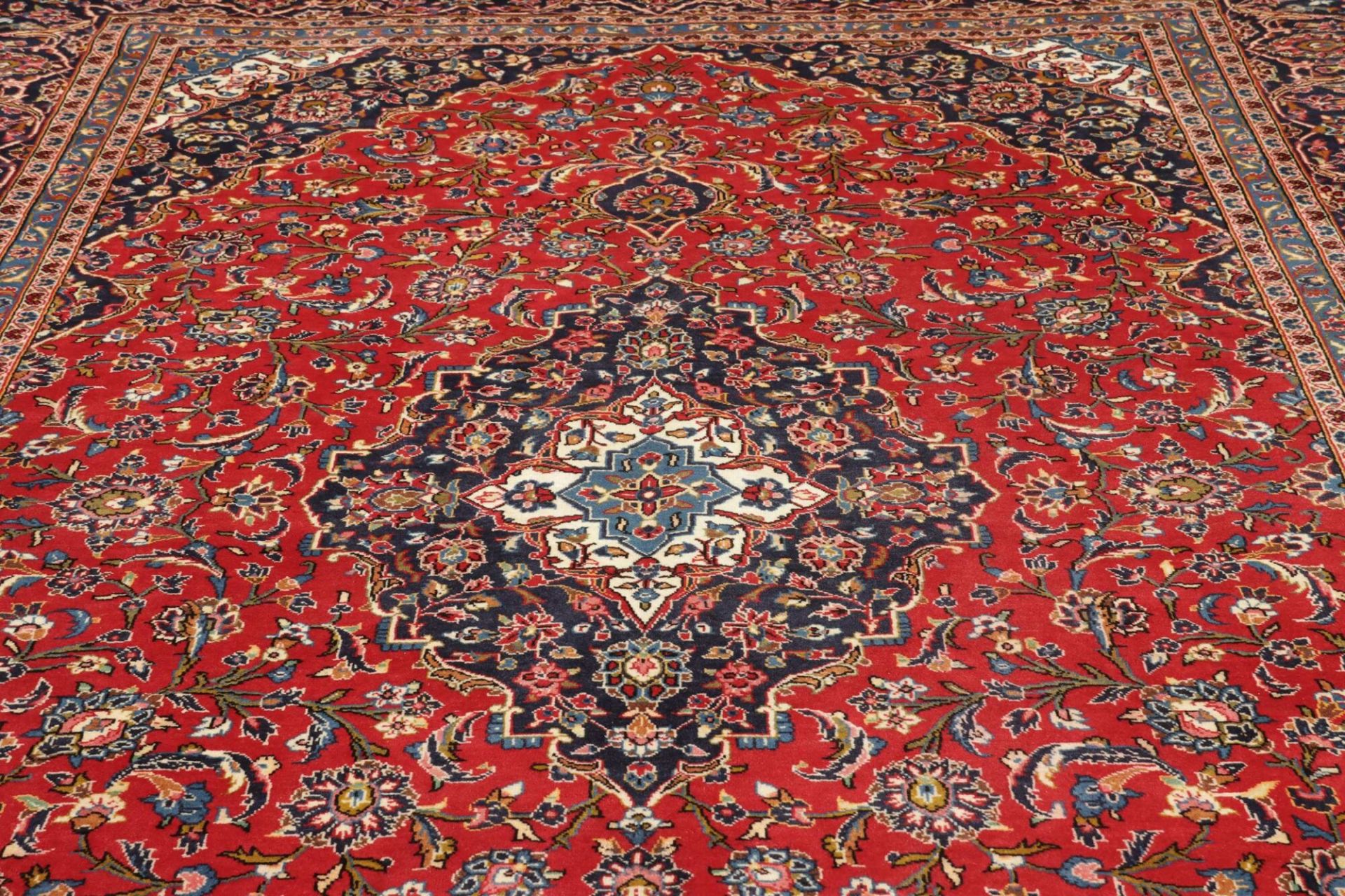 Handgeknüpfter Kashan Perserteppich 248 × 374 cm