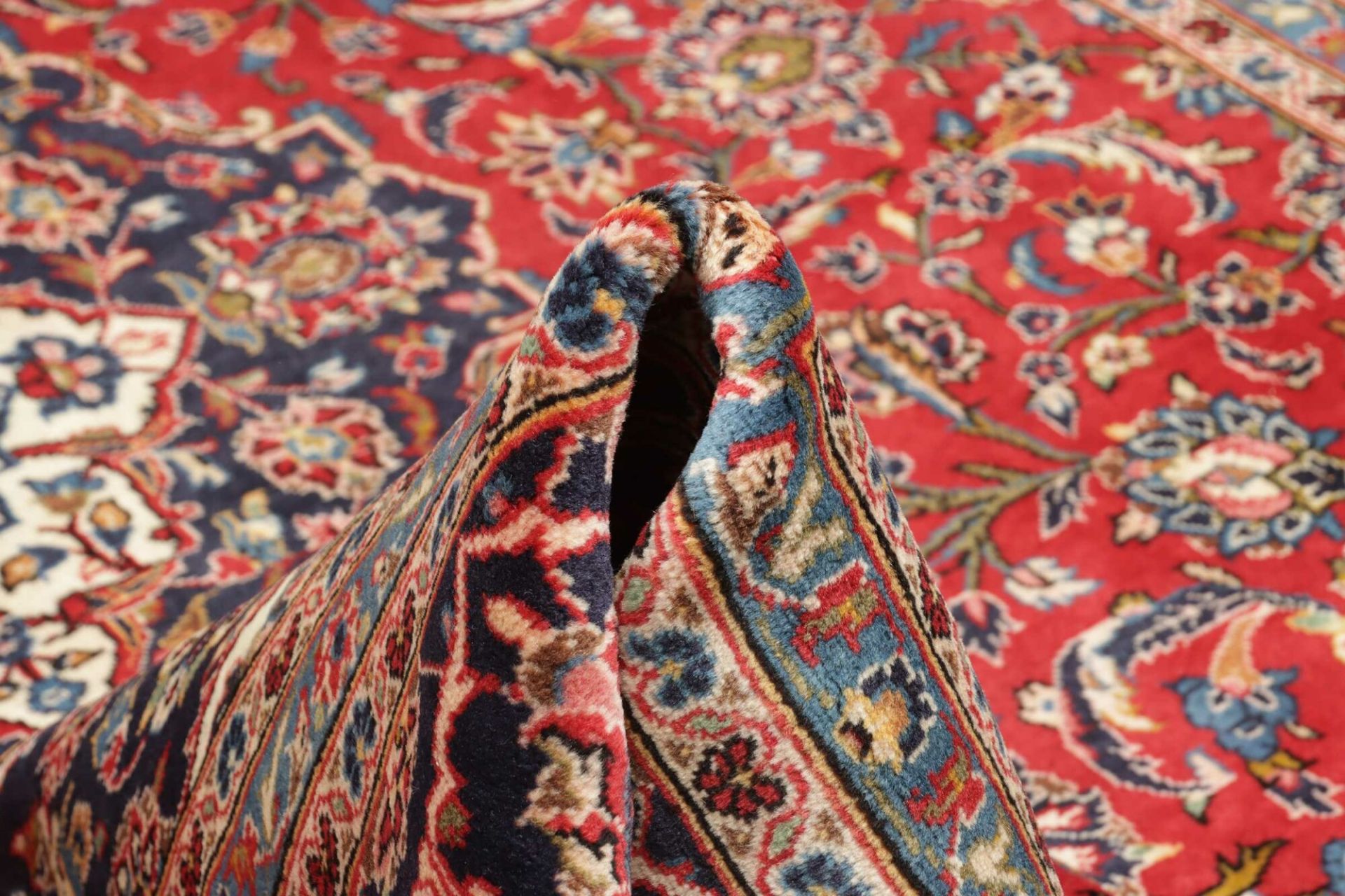 Handgeknüpfter Kashan Perserteppich 248 × 374 cm